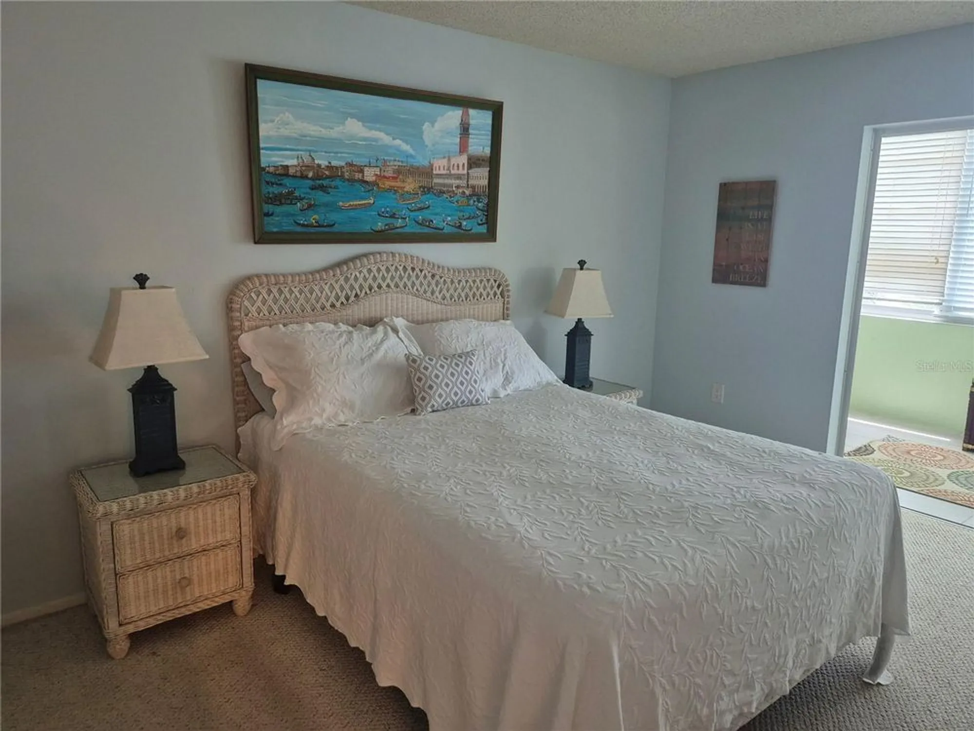 Property Slideshow image 11 of 25 | 4750 cove cir apt 304, St Petersburg, FL, 33708
