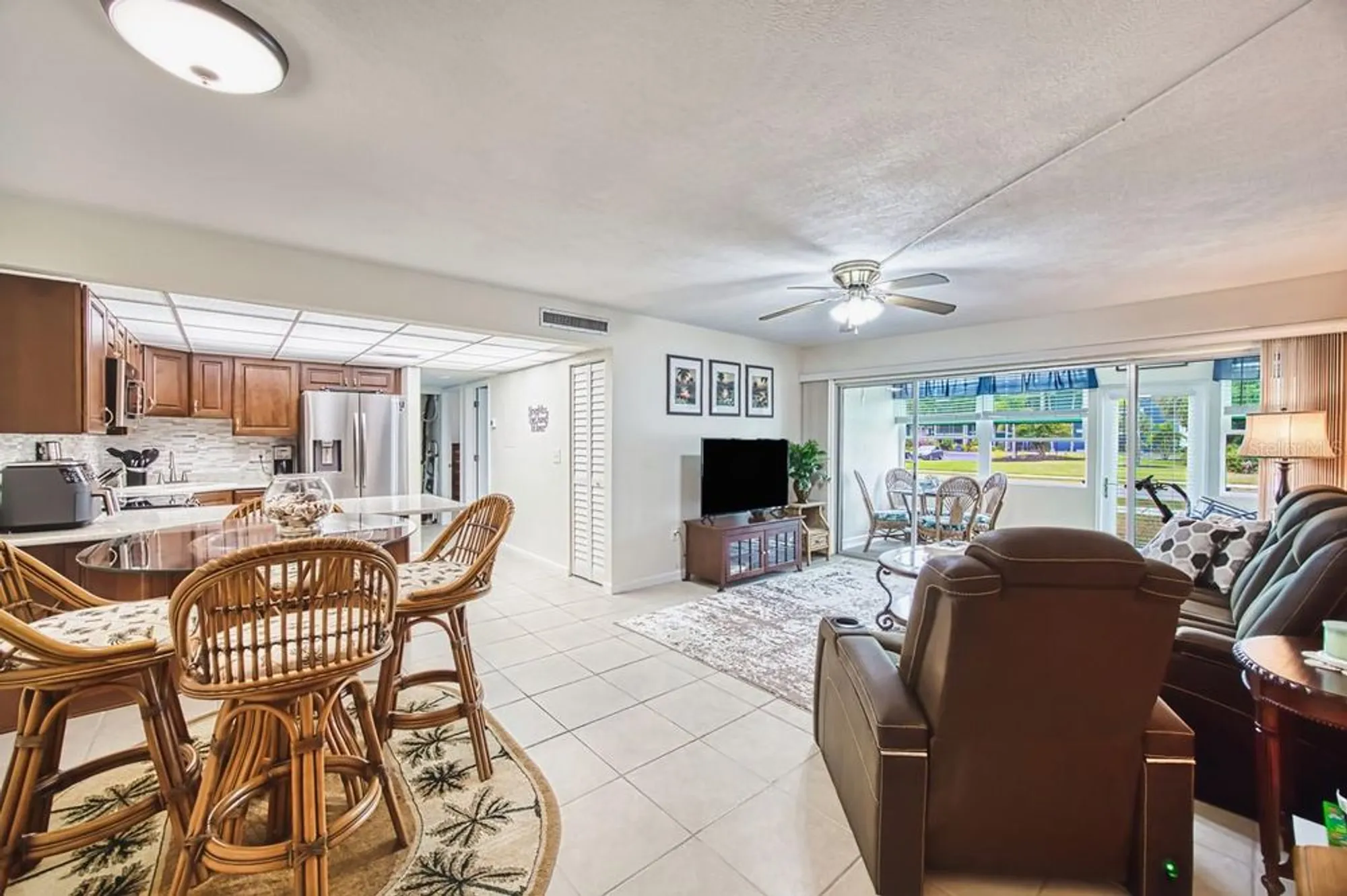 Property Slideshow image 5 of 34 | 2300 aaron st apt 106, Port Charlotte, FL, 33952