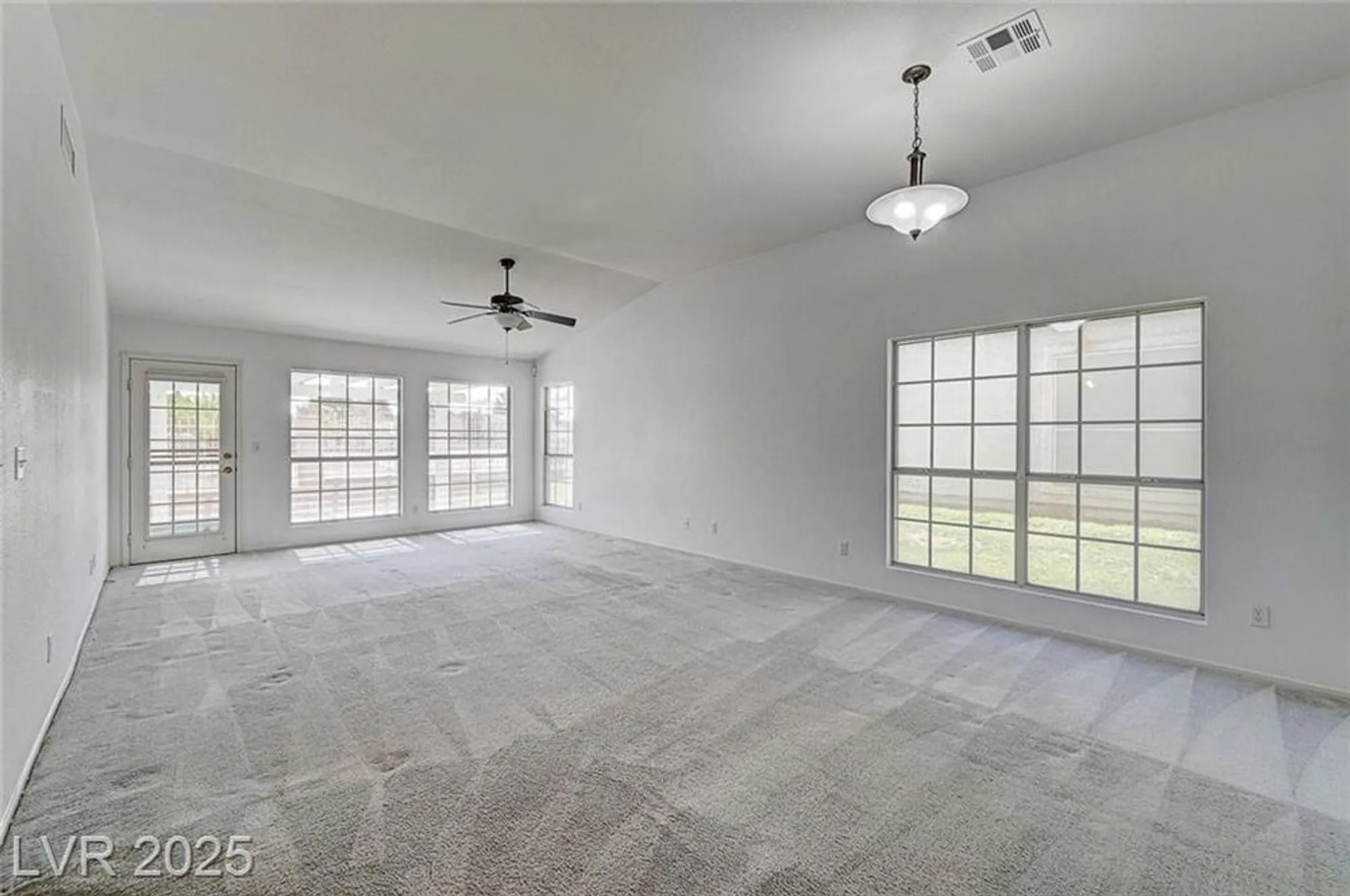 Property Slideshow image 7 of 53 | 4821 cedar lawn way, Las Vegas, NV, 89130