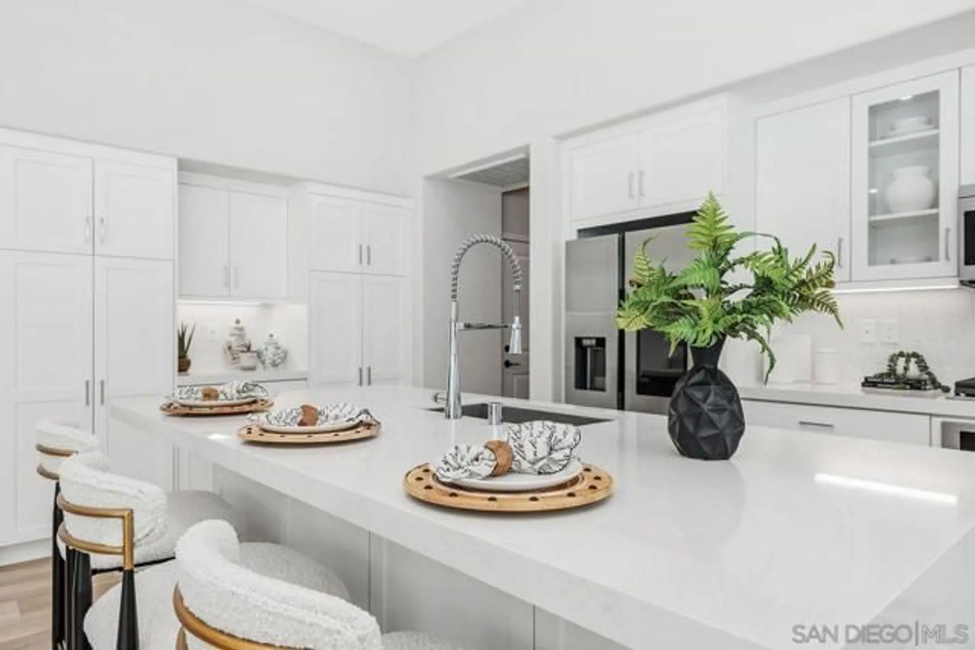 Property Slideshow image 8 of 37 | 12609 elizabeth way, San Diego, CA, 92129