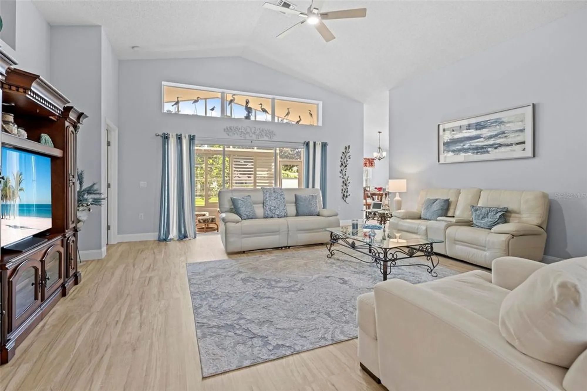 Property Slideshow image 14 of 61 | 412 mistwood ct, Spring Hill, FL, 34609
