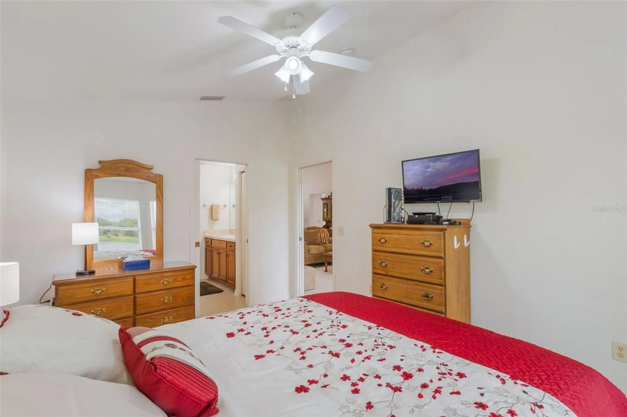 Property Slideshow image 19 of 39 | 464 lake suzanne dr, Lake Wales, FL, 33859