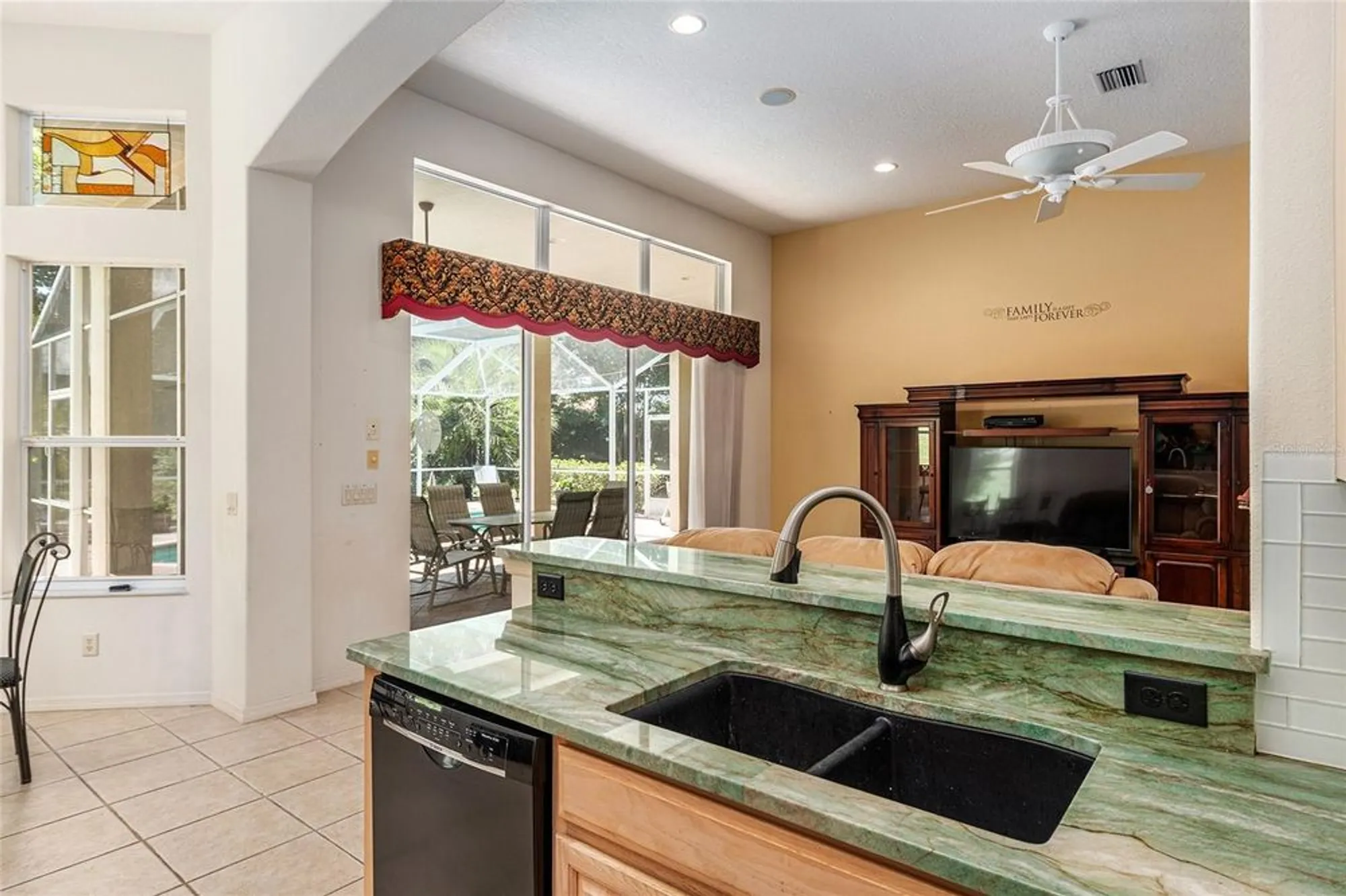 Property Slideshow image 11 of 90 | 932 w rollingwood ct, Hernando, FL, 34442