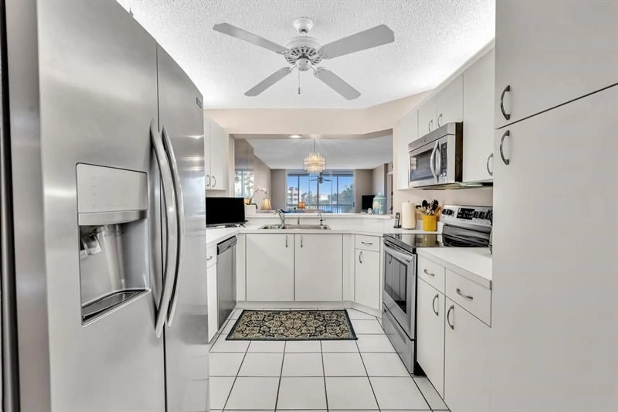 Property Slideshow image 3 of 71 | 7512 n devon dr 210, Tamarac, FL, 33321