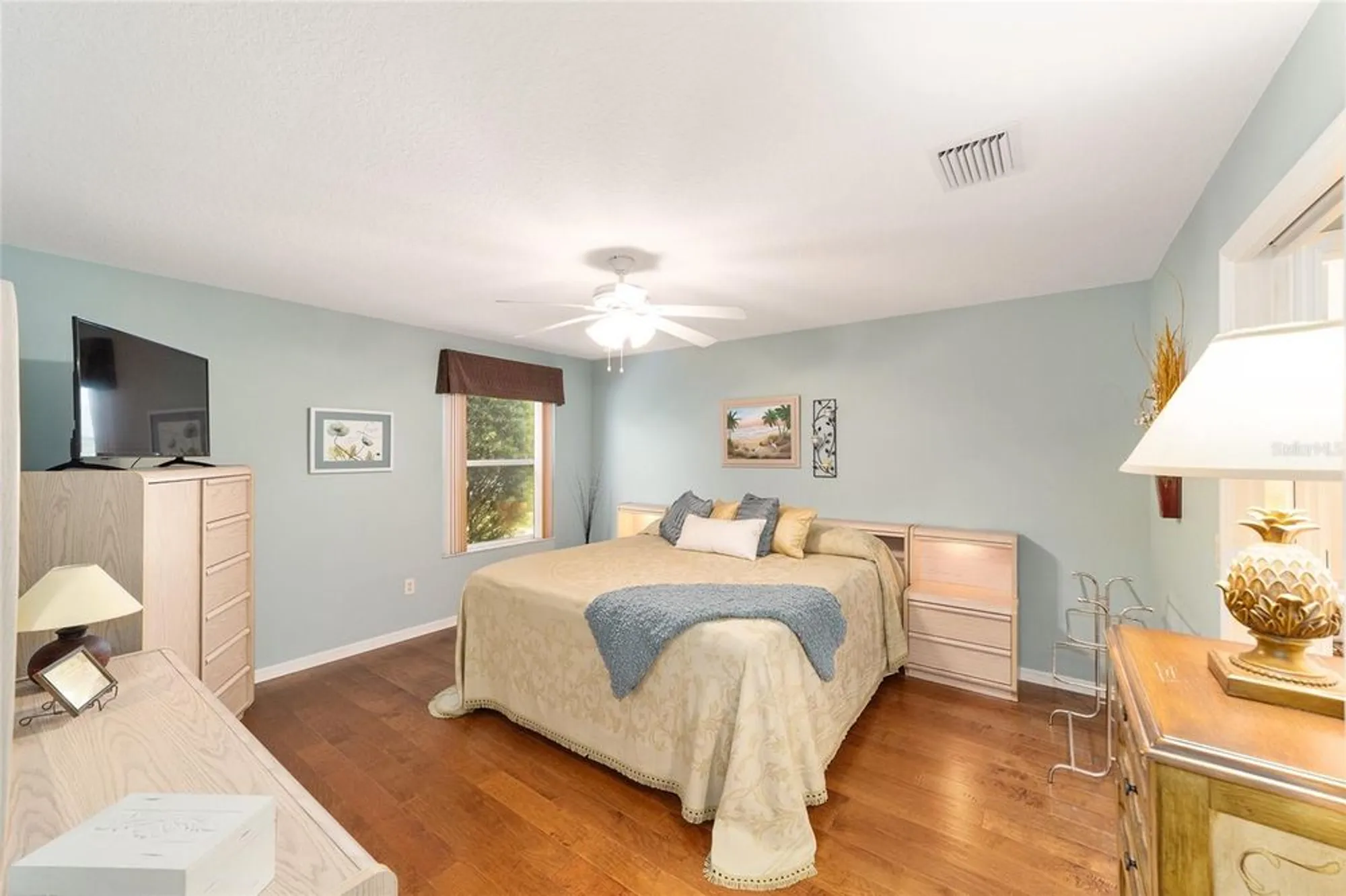 Property Slideshow image 9 of 34 | 3466 richmond dr, The Villages, FL, 32162