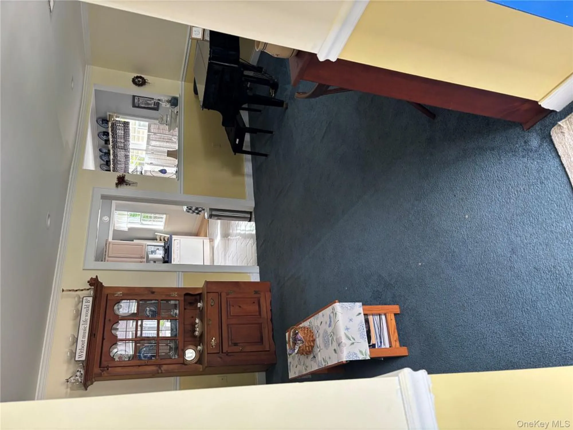 Property Slideshow image 3 of 21 | 190 canterbury dr, Ridge, NY, 11961