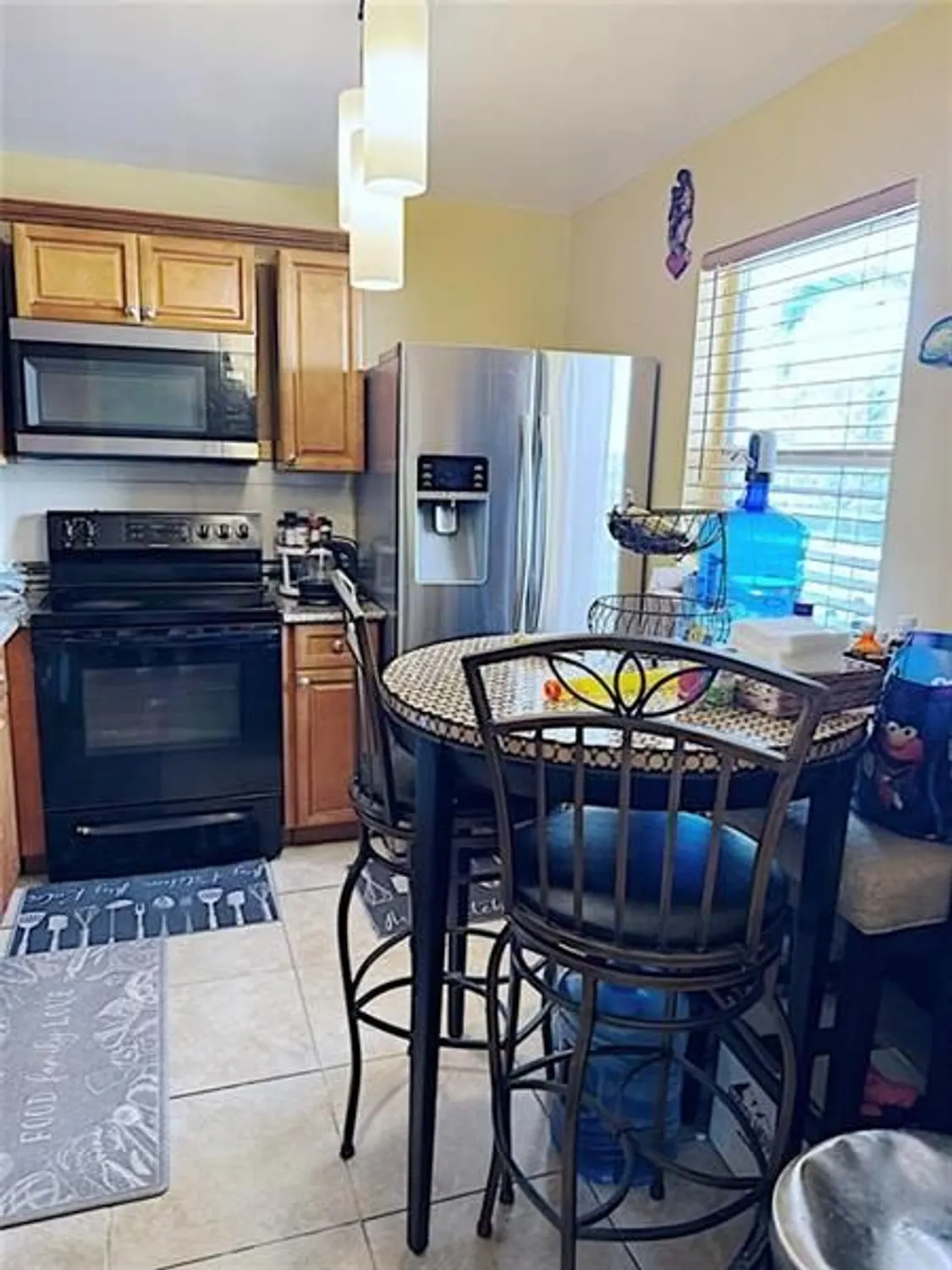 Property Slideshow image 11 of 25 | 325 se 11th ter # 205te, Dania Beach, FL, 33004