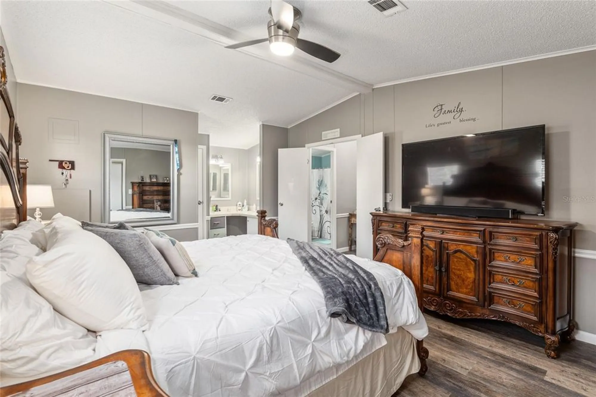 Property Slideshow image 18 of 39 | 1727 hilton head blvd, Lady Lake, FL, 32159