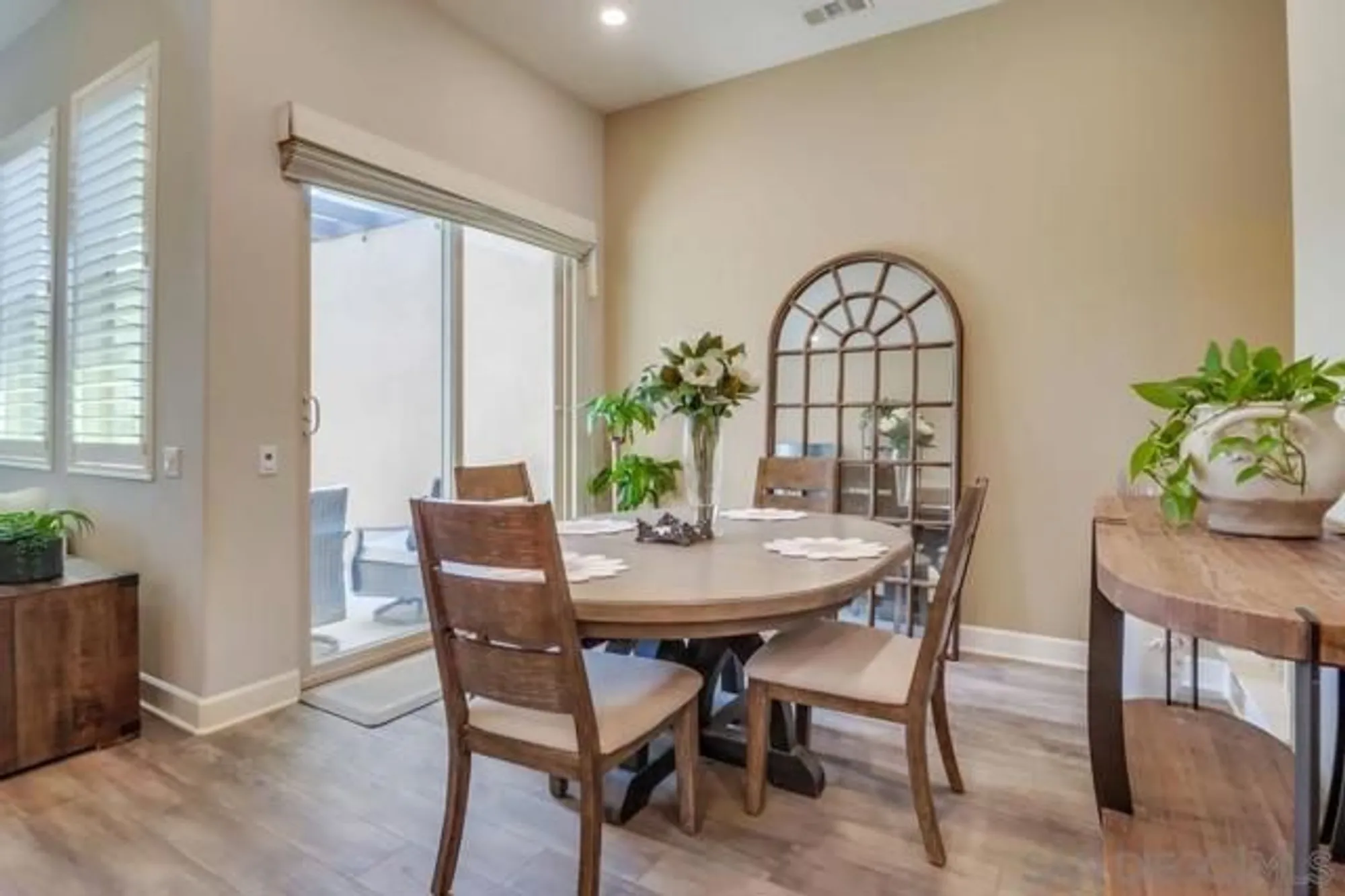 Property Slideshow image 11 of 40 | 16750 coyote bush dr unit 31, San Diego, CA, 92127
