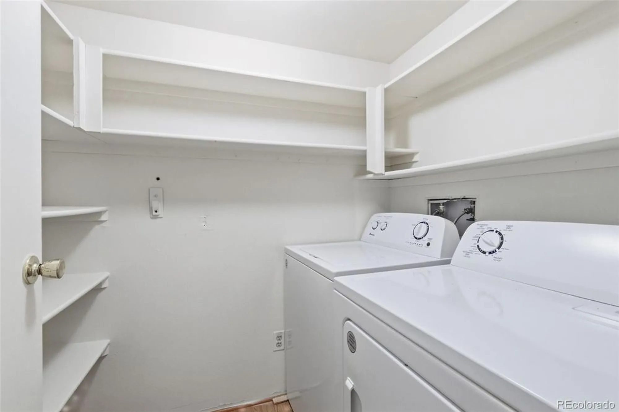 Property Slideshow image 26 of 49 | 13850 e marina dr apt 301, Aurora, CO, 80014