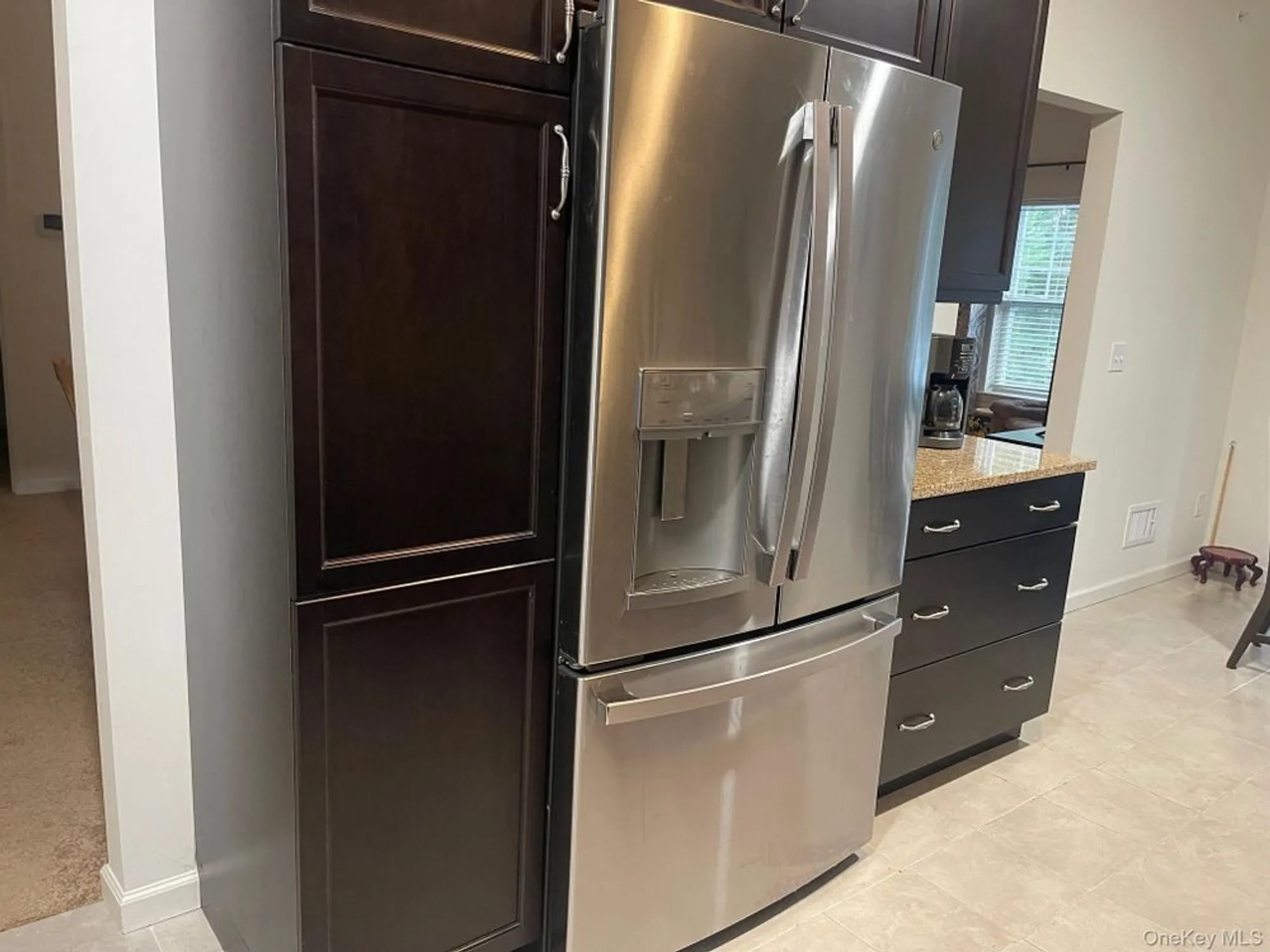 Property Slideshow image 15 of 32 | 41 greentree ct, Shirley, NY, 11967