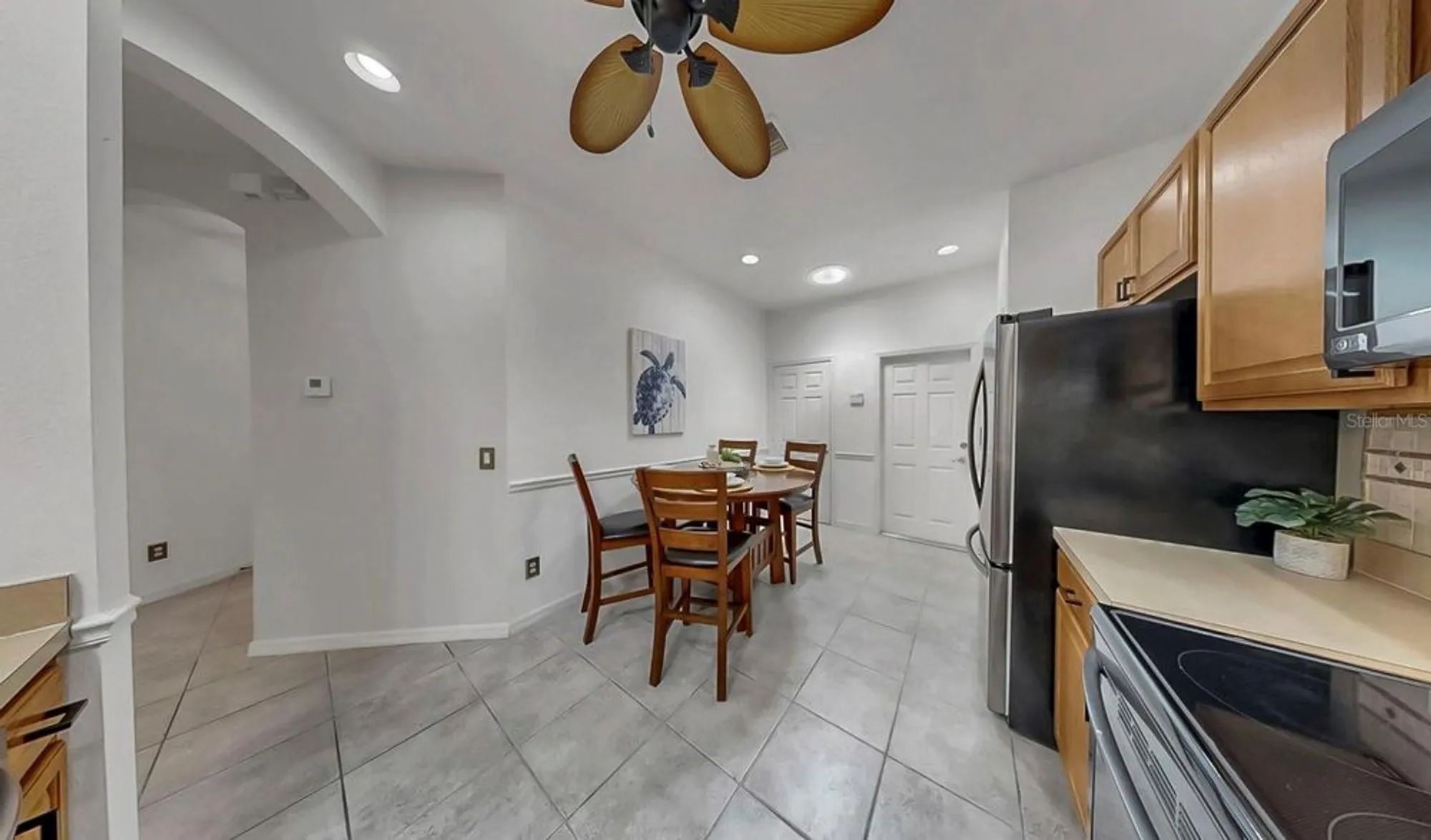 Property Slideshow image 12 of 41 | 313 seneca falls dr, Apollo Beach, FL, 33572