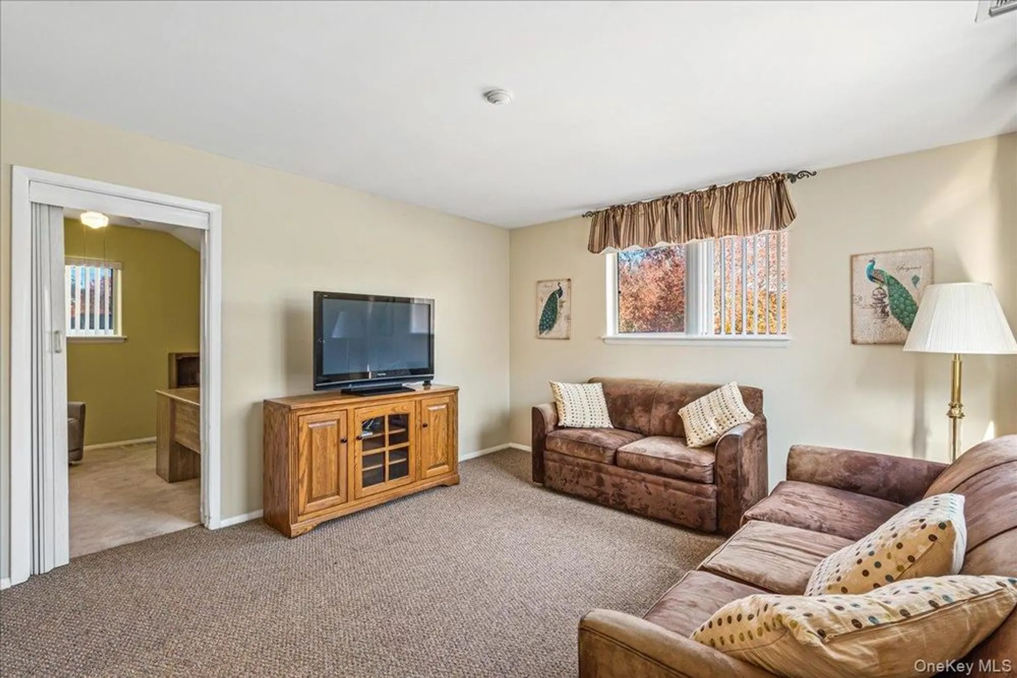 Property Slideshow image 5 of 29 | 414 lindsay ln, Moriches, NY, 11955