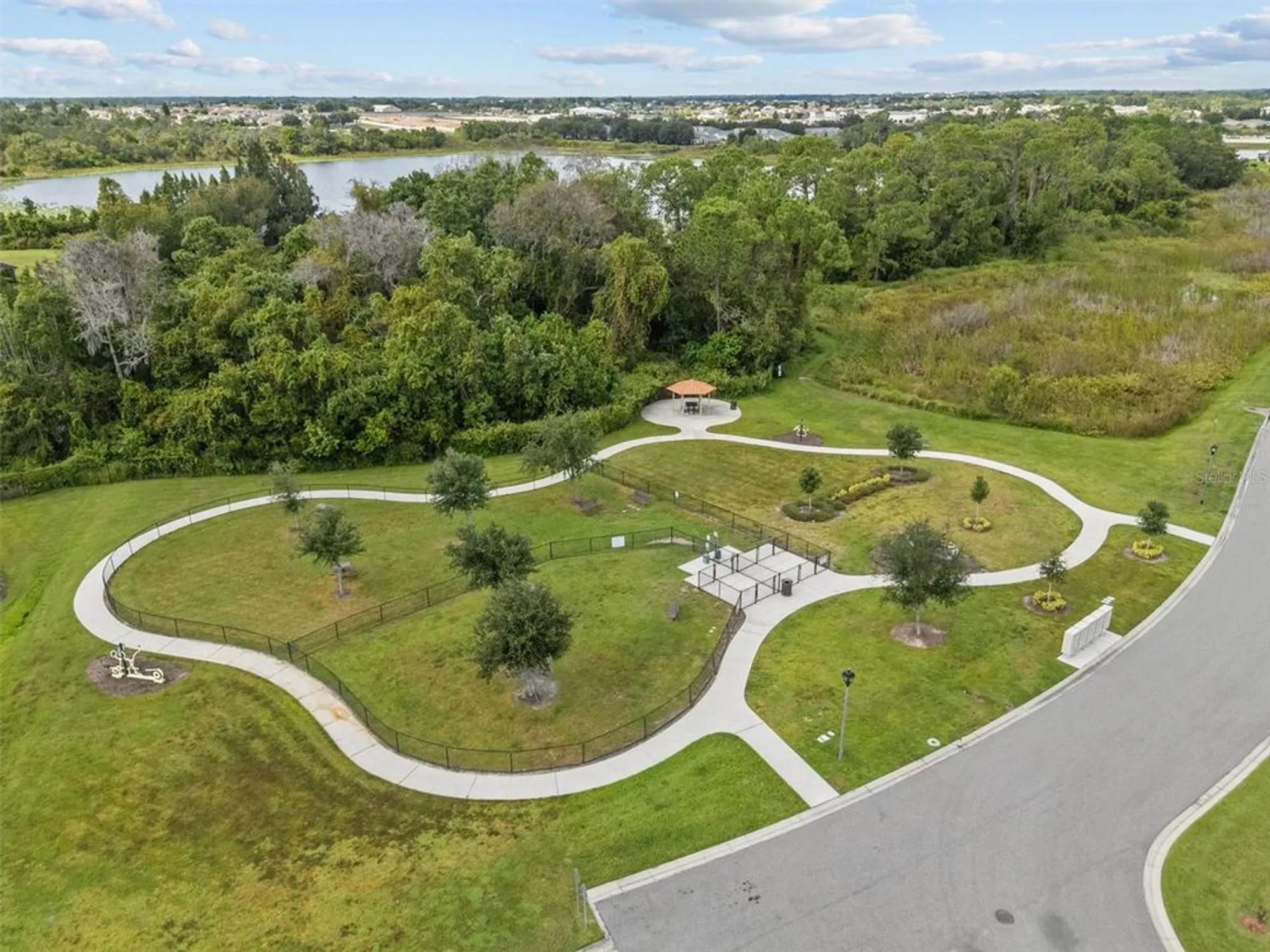 Property Slideshow image 5 of 34 | 2853 attwater loop, Winter Haven, FL, 33884