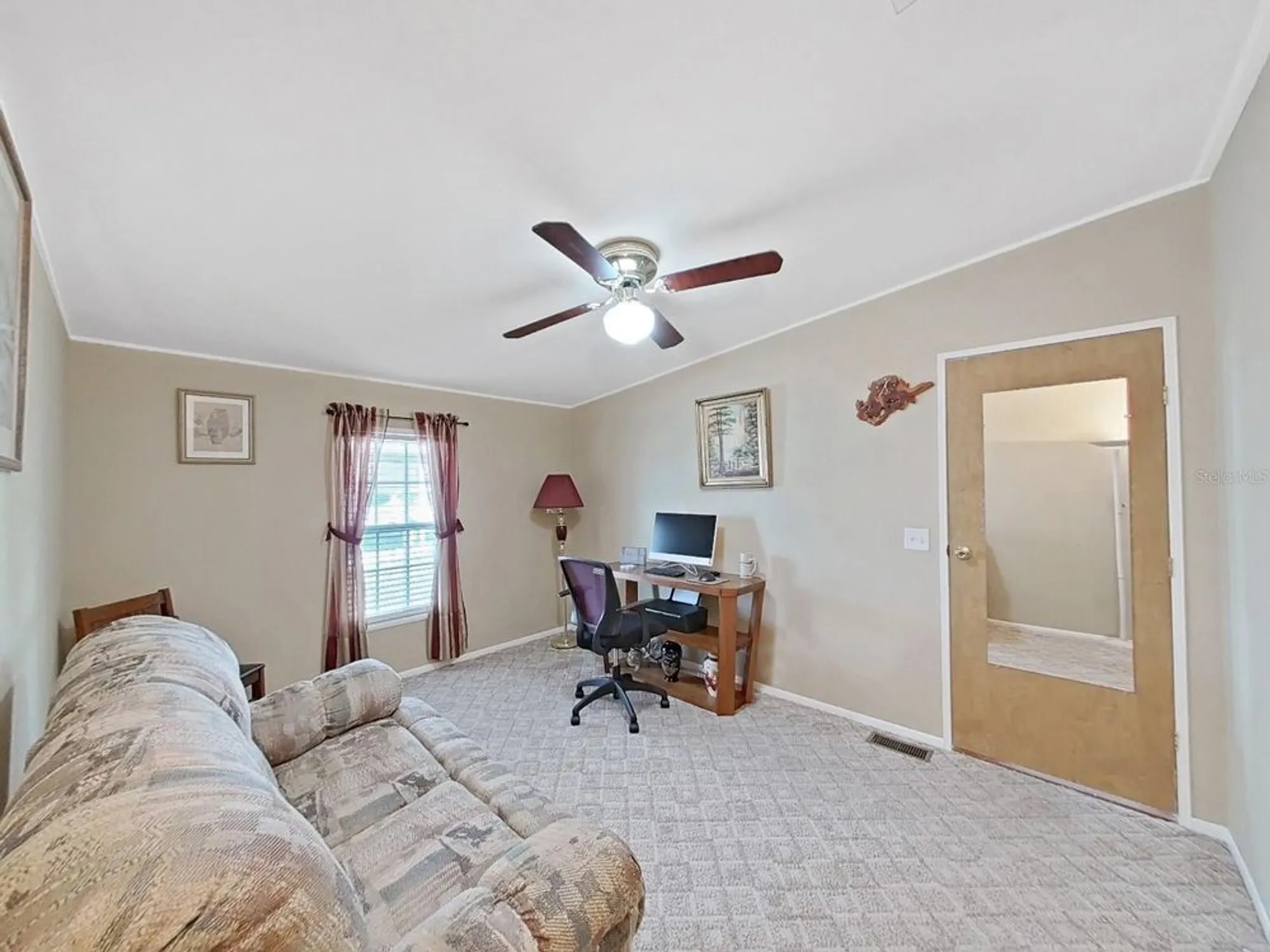 Property Slideshow image 32 of 48 | 1750 fox hill dr, Lakeland, FL, 33810