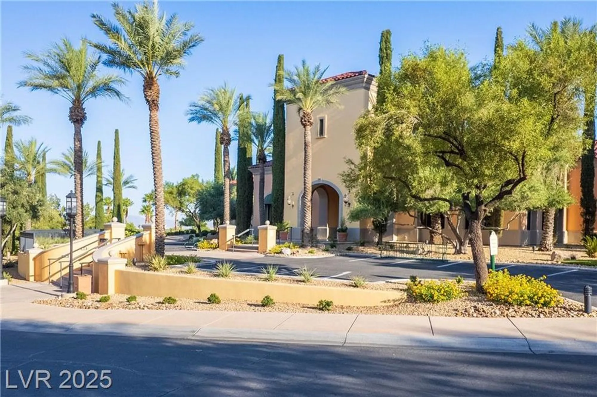 Property Slideshow image 61 of 79 | 10248 andante ct, Las Vegas, NV, 89135