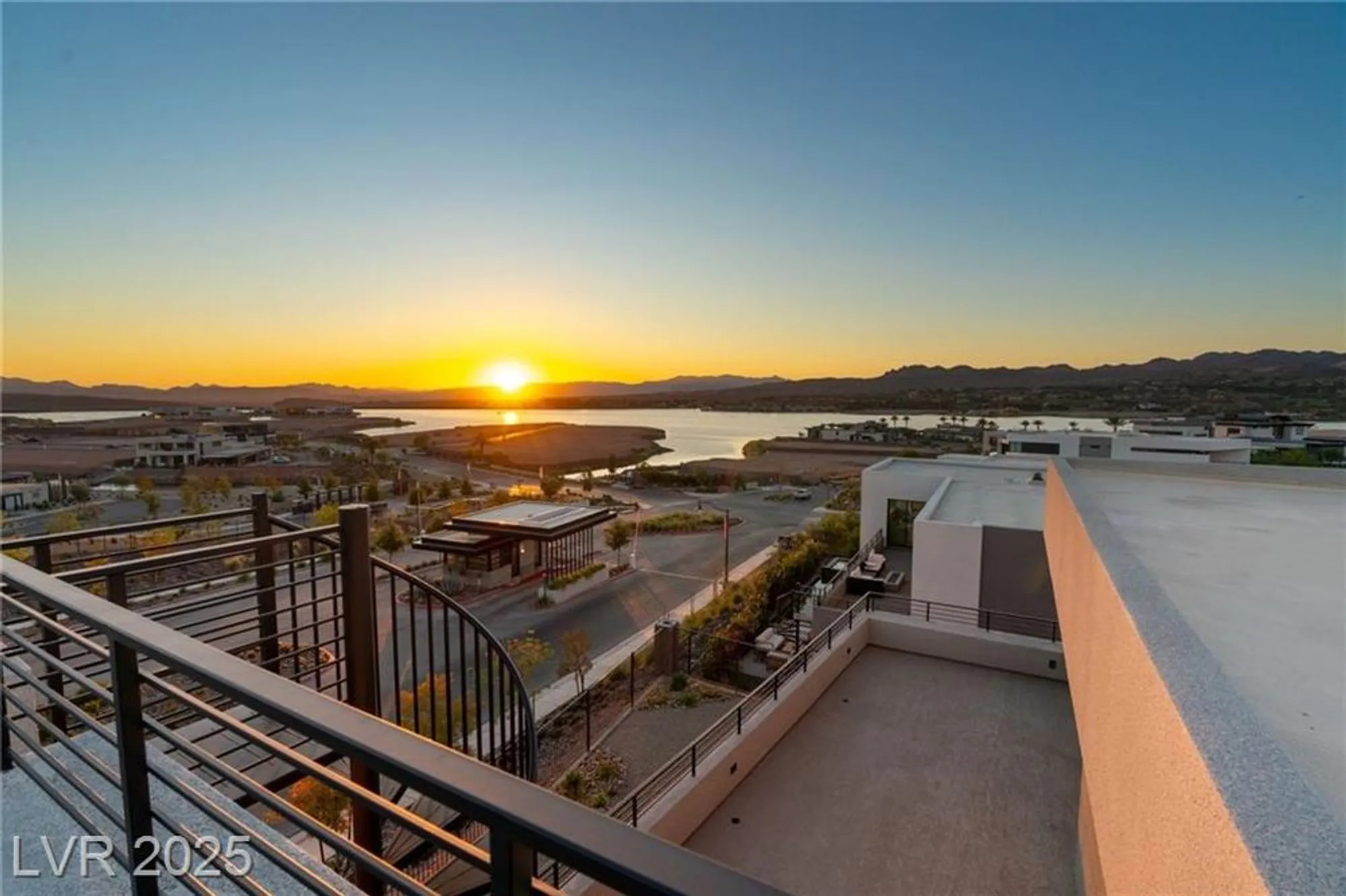 Property Slideshow image 17 of 22 | 36 rainbow point pl, Henderson, NV, 89011