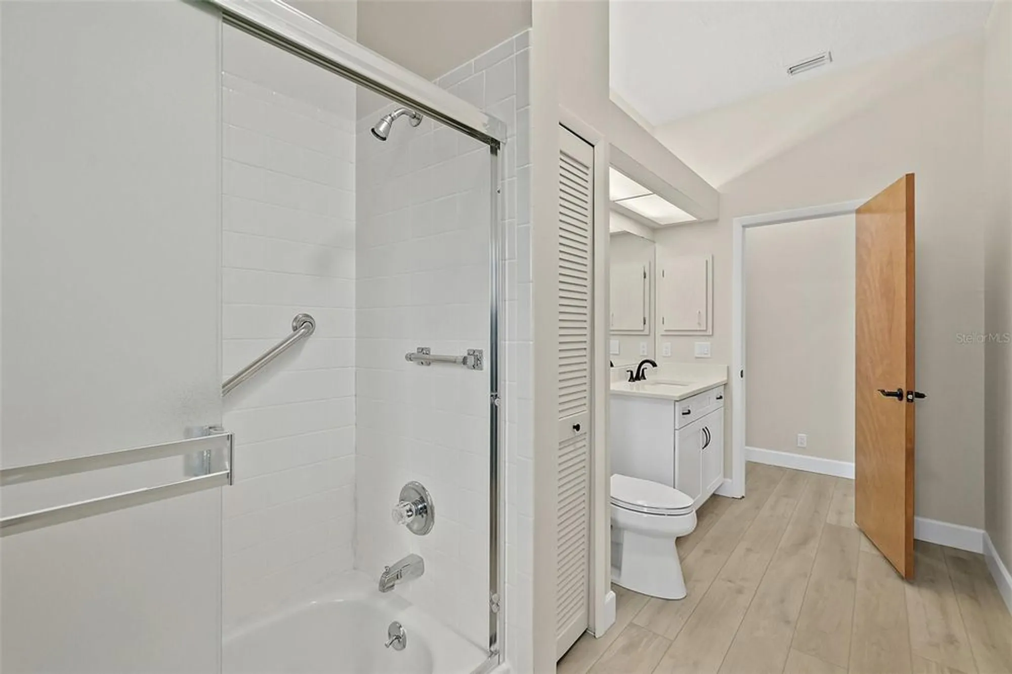 Property Slideshow image 32 of 56 | 38 kingsley cir, Ormond Beach, FL, 32174