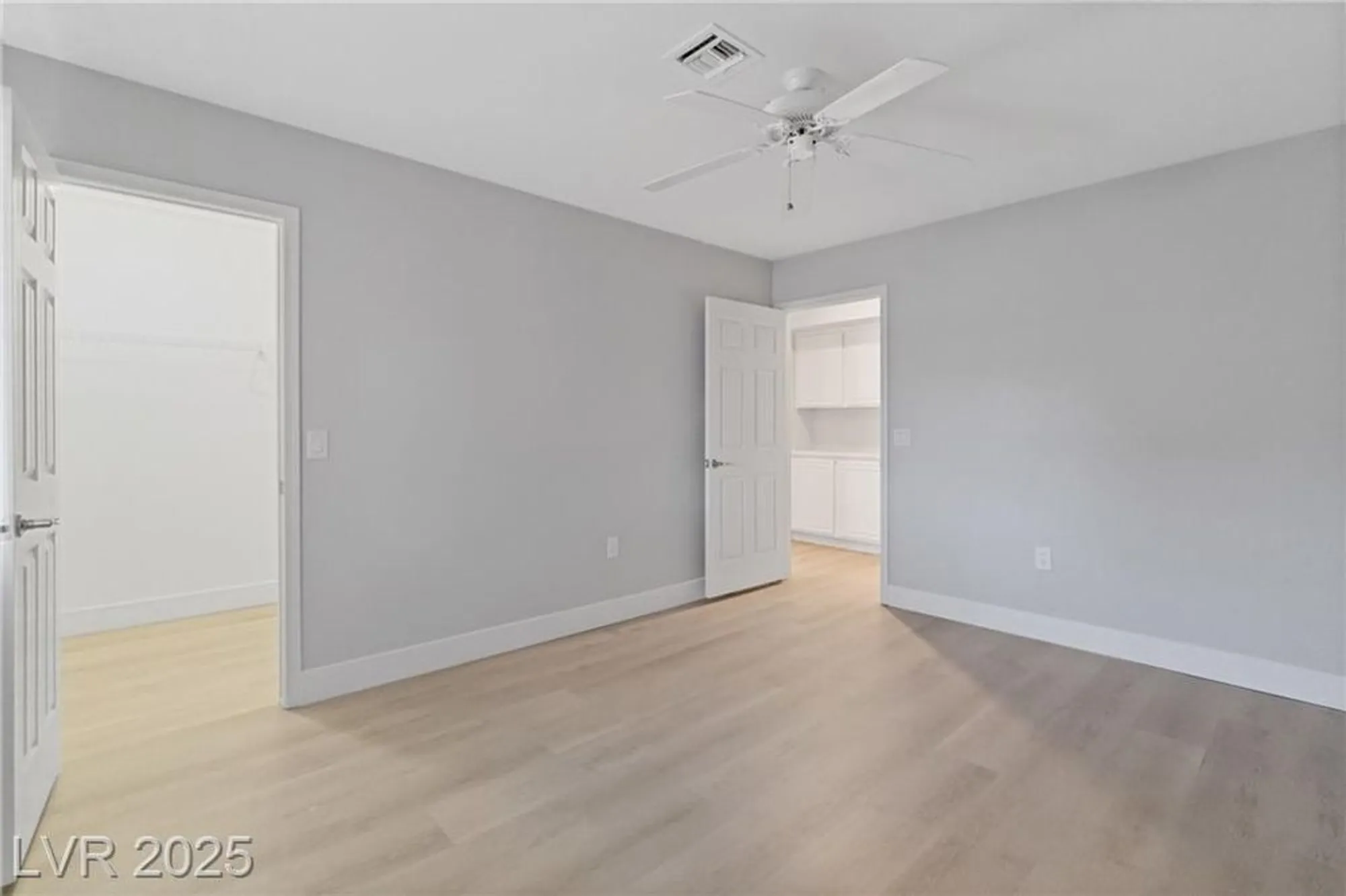 Property Slideshow image 21 of 32 | 9104 sundial dr, Las Vegas, NV, 89134