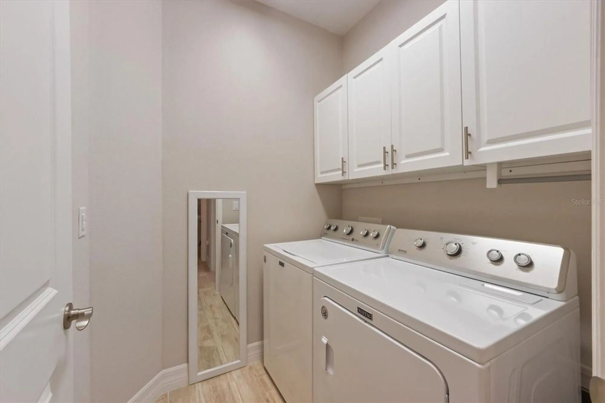 Property Slideshow image 11 of 37 | 7104 playa bella dr, Bradenton, FL, 34209