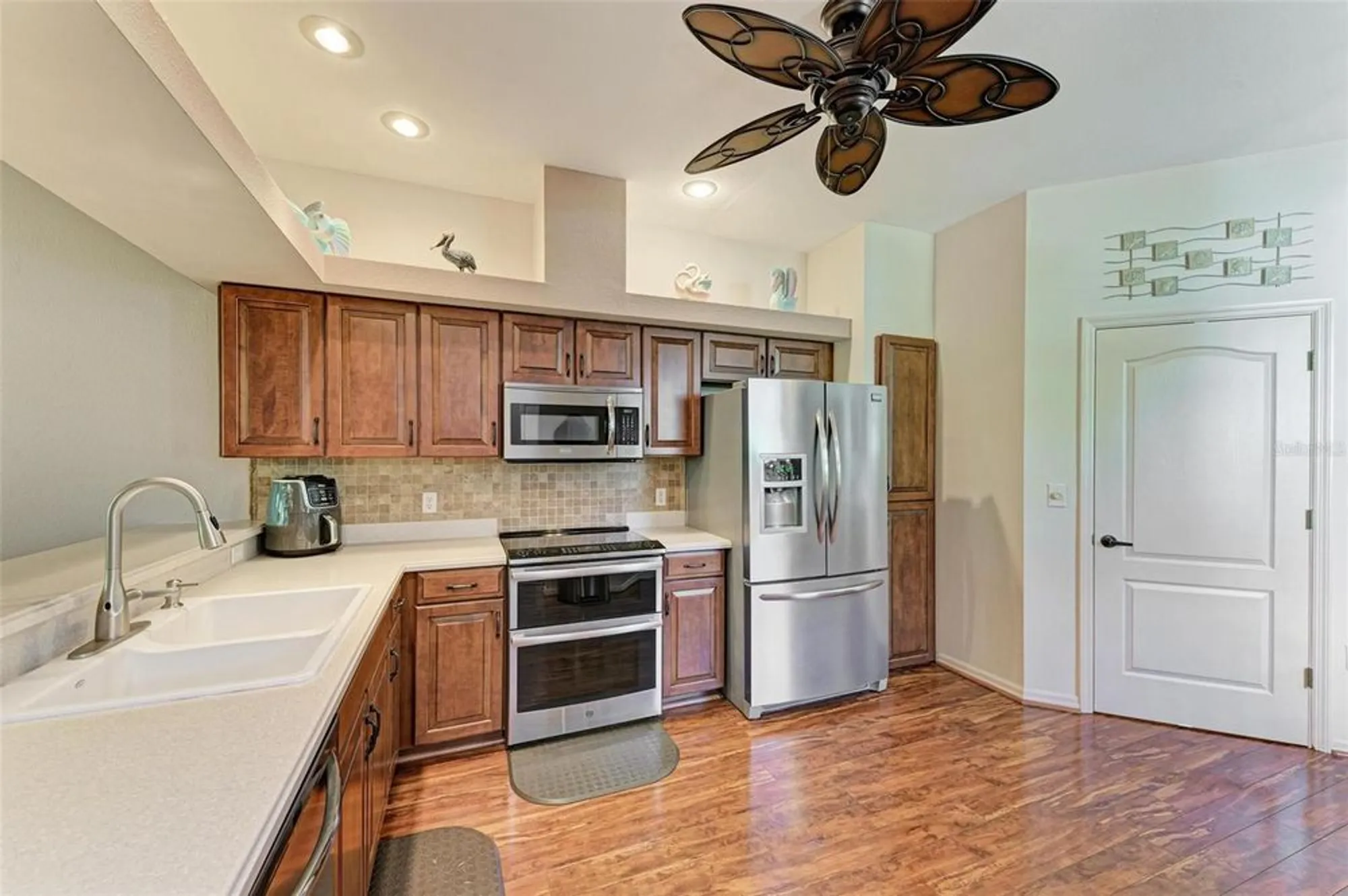 Property Slideshow image 9 of 55 | 6338 stone river rd, Bradenton, FL, 34203