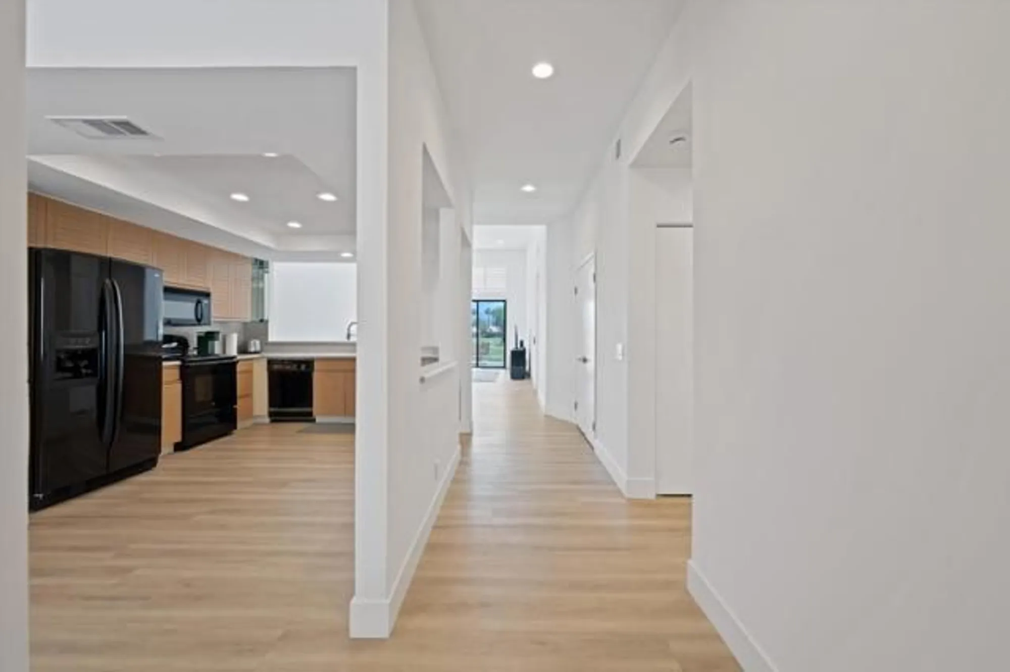 Property Slideshow image 13 of 31 | 80679 oak tree, La Quinta, CA, 92253