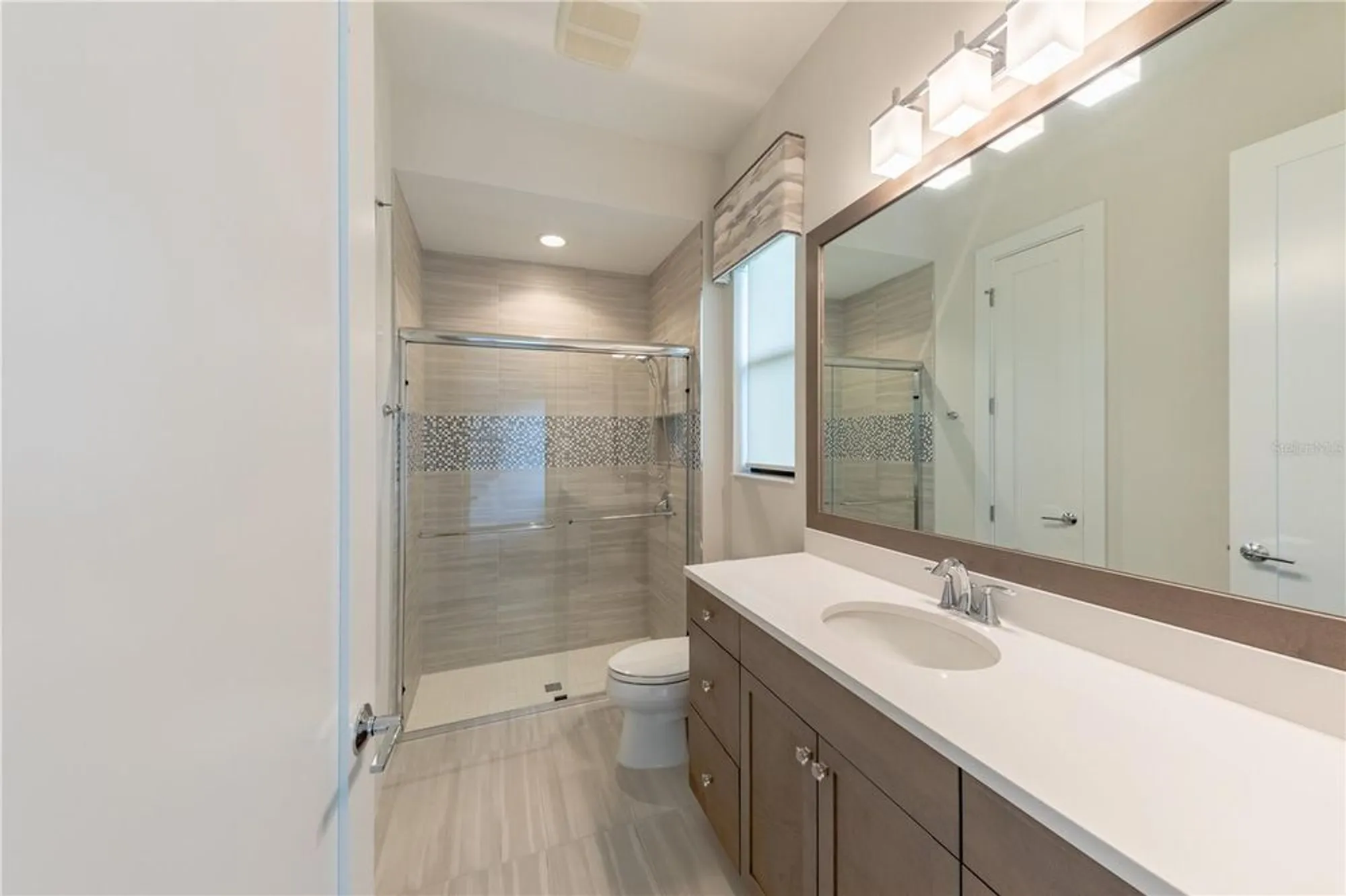 Property Slideshow image 42 of 63 | 5408 greenbrook dr, Sarasota, FL, 34238