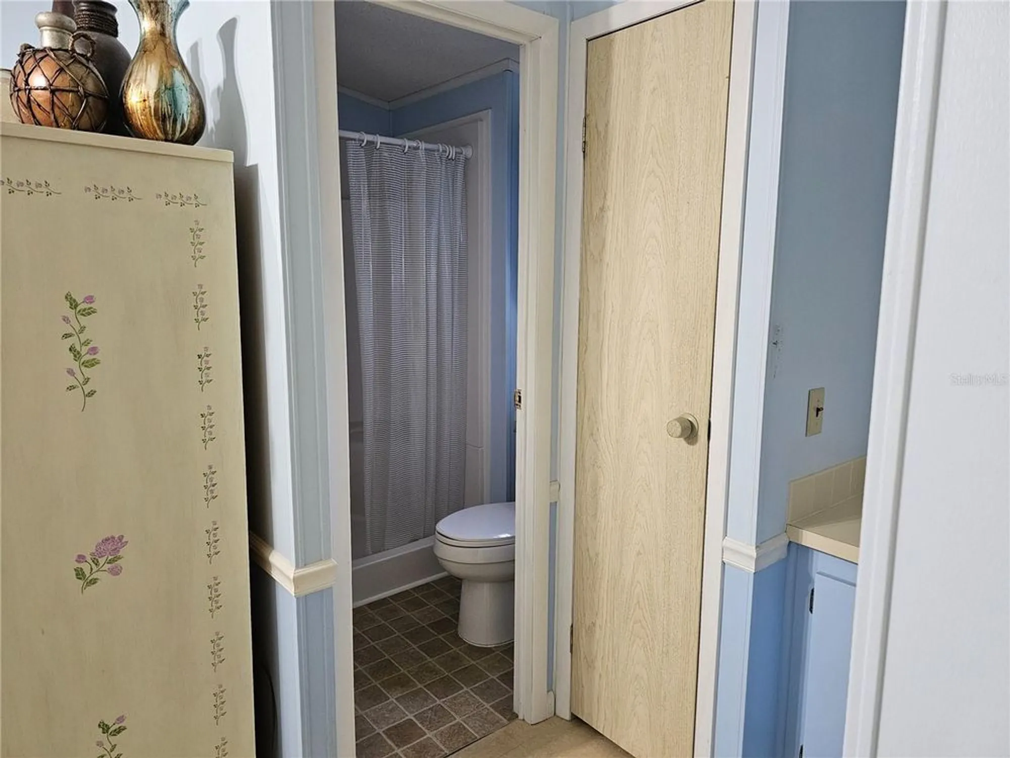 Property Slideshow image 10 of 13 | 1003 parker pl, The Villages, FL, 32159