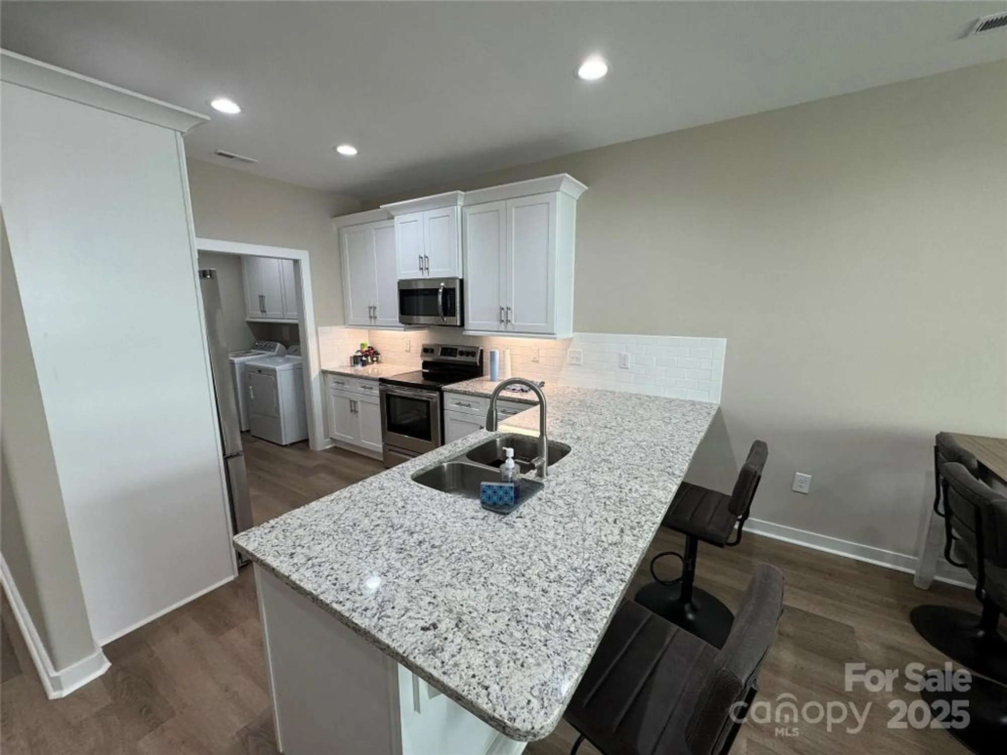 Property Slideshow image 10 of 26 | 2822 15th avenue pl se, Hickory, NC, 28602