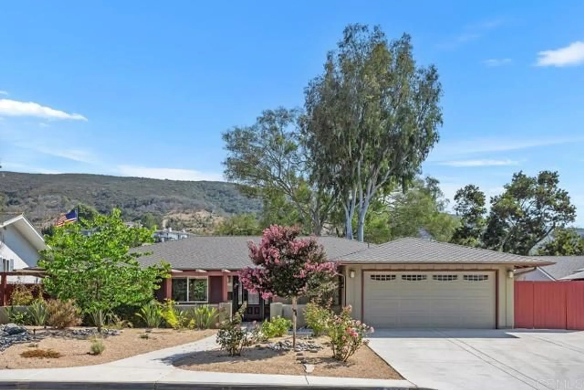 Property Slideshow image 2 of 49 | 1239 san julian pl, San Marcos, CA, 92078