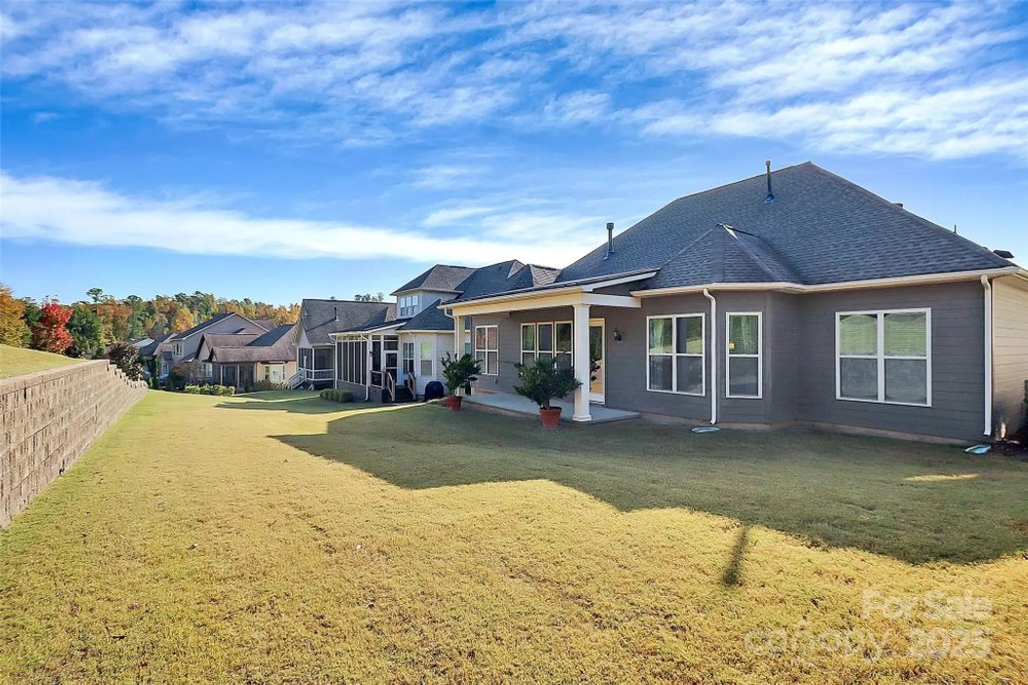 Property Slideshow image 16 of 46 | 14920 high bluff ct, Charlotte, NC, 28278