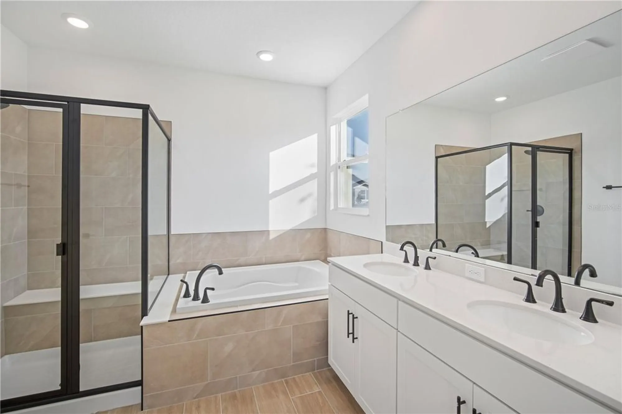 Property Slideshow image 23 of 30 | 9253 players dr, Weeki Wachee, FL, 34613