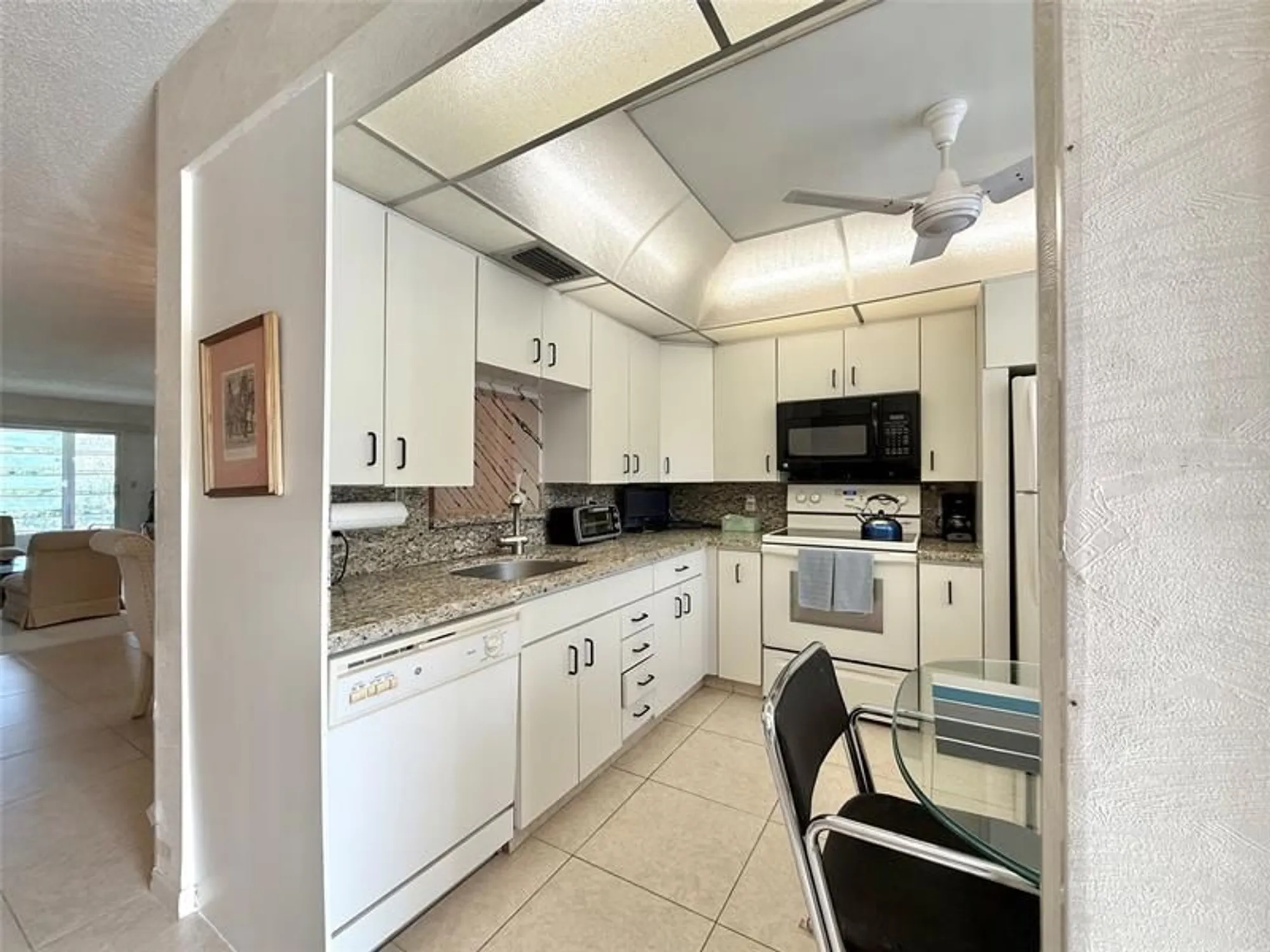 Property Slideshow image 6 of 34 | 2504 antigua ter apt d2, Coconut Creek, FL, 33066