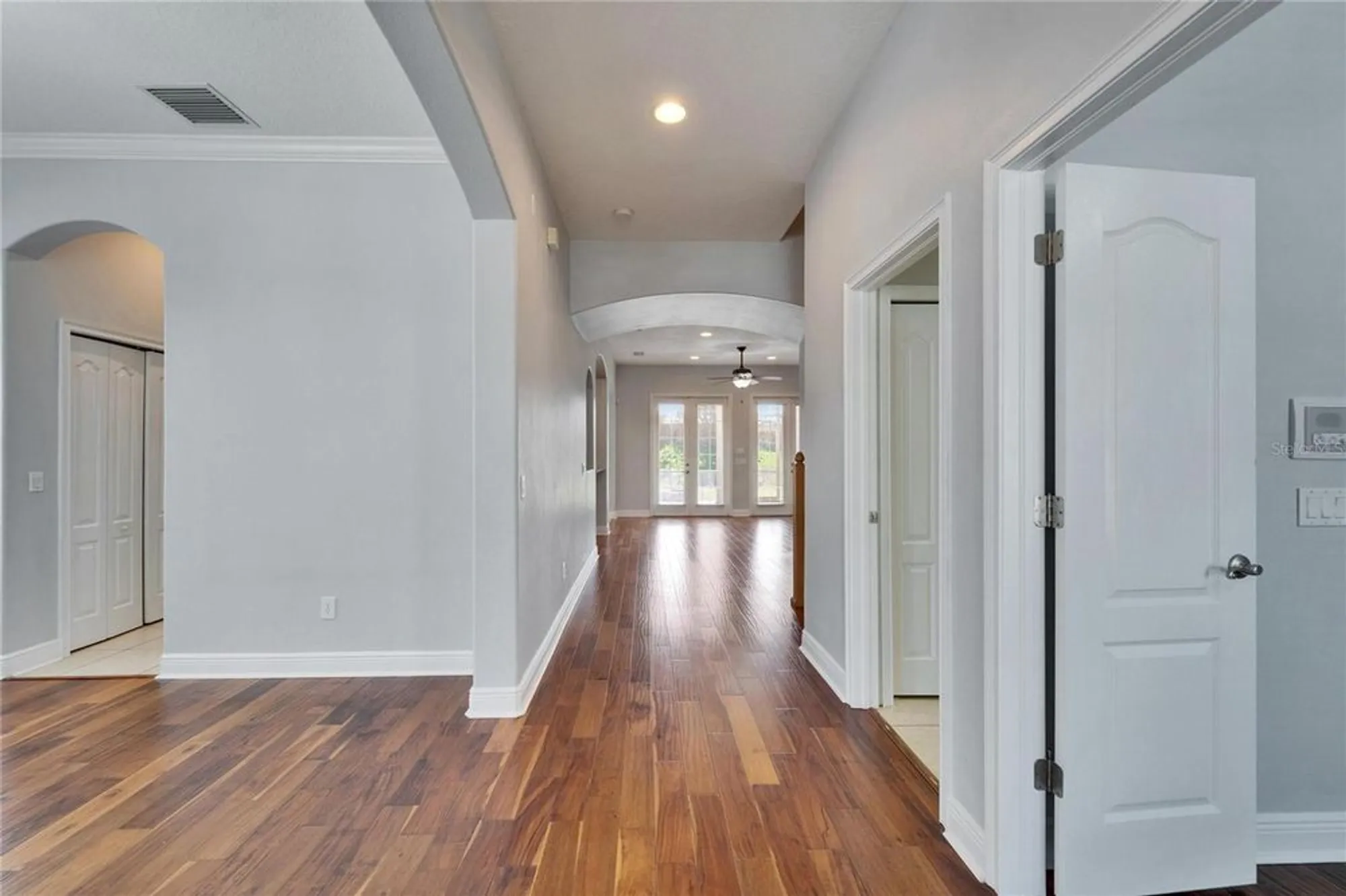 Property Slideshow image 16 of 100 | 410 manns harbor dr, Apollo Beach, FL, 33572