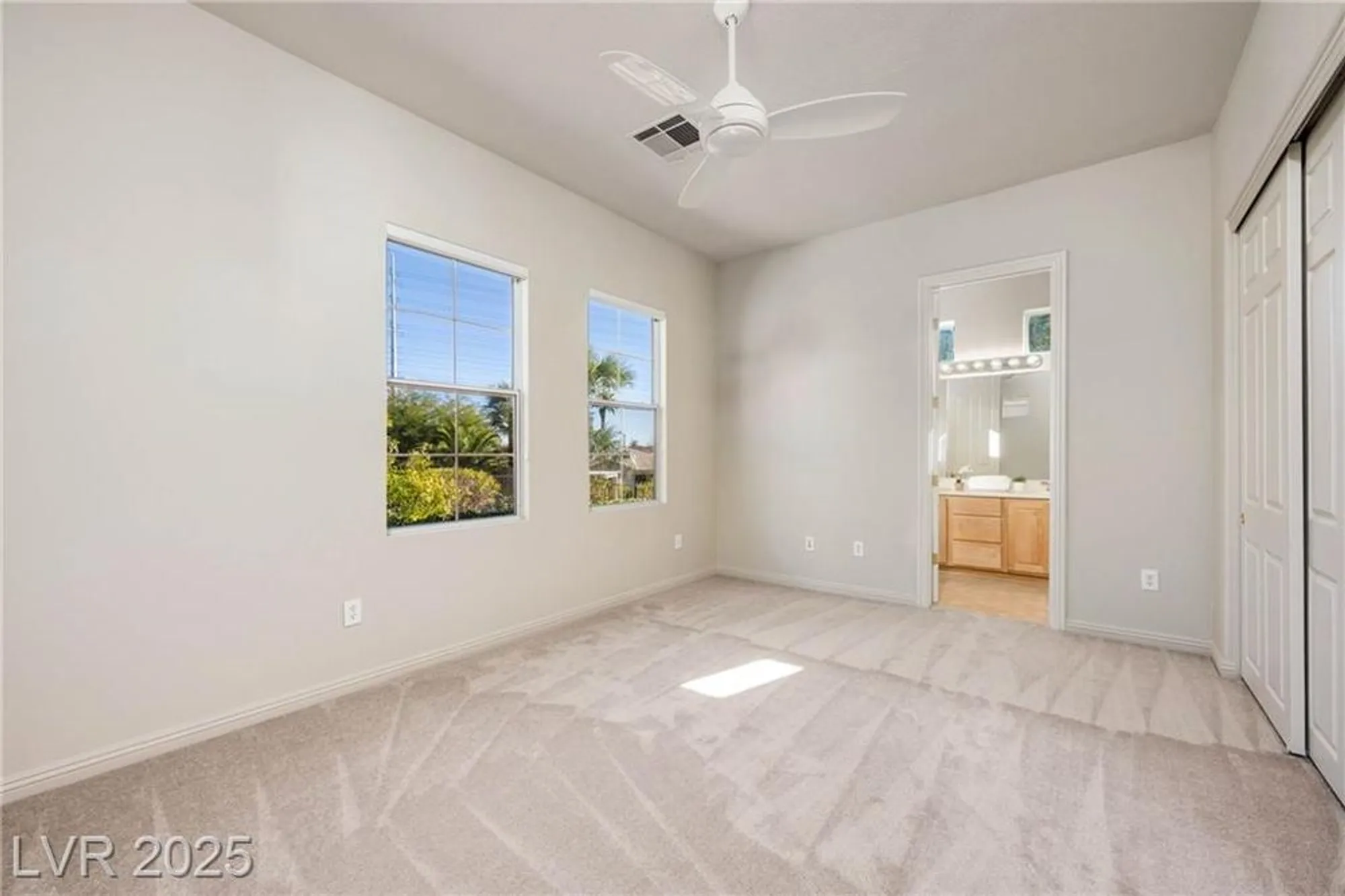 Property Slideshow image 38 of 54 | 10243 cantiamo ct, Las Vegas, NV, 89135