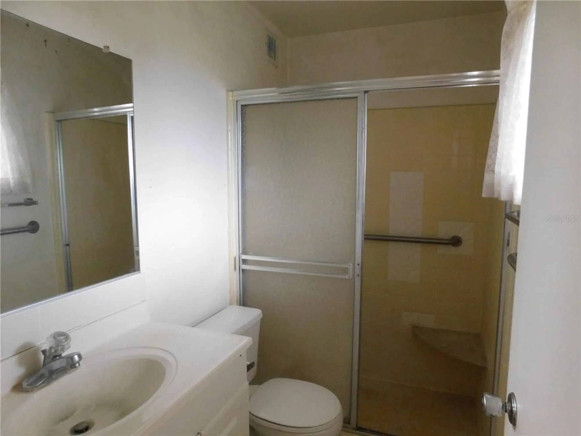 Property Slideshow image 9 of 21 | 1224 valley forge blvd, Sun City Center, FL, 33573