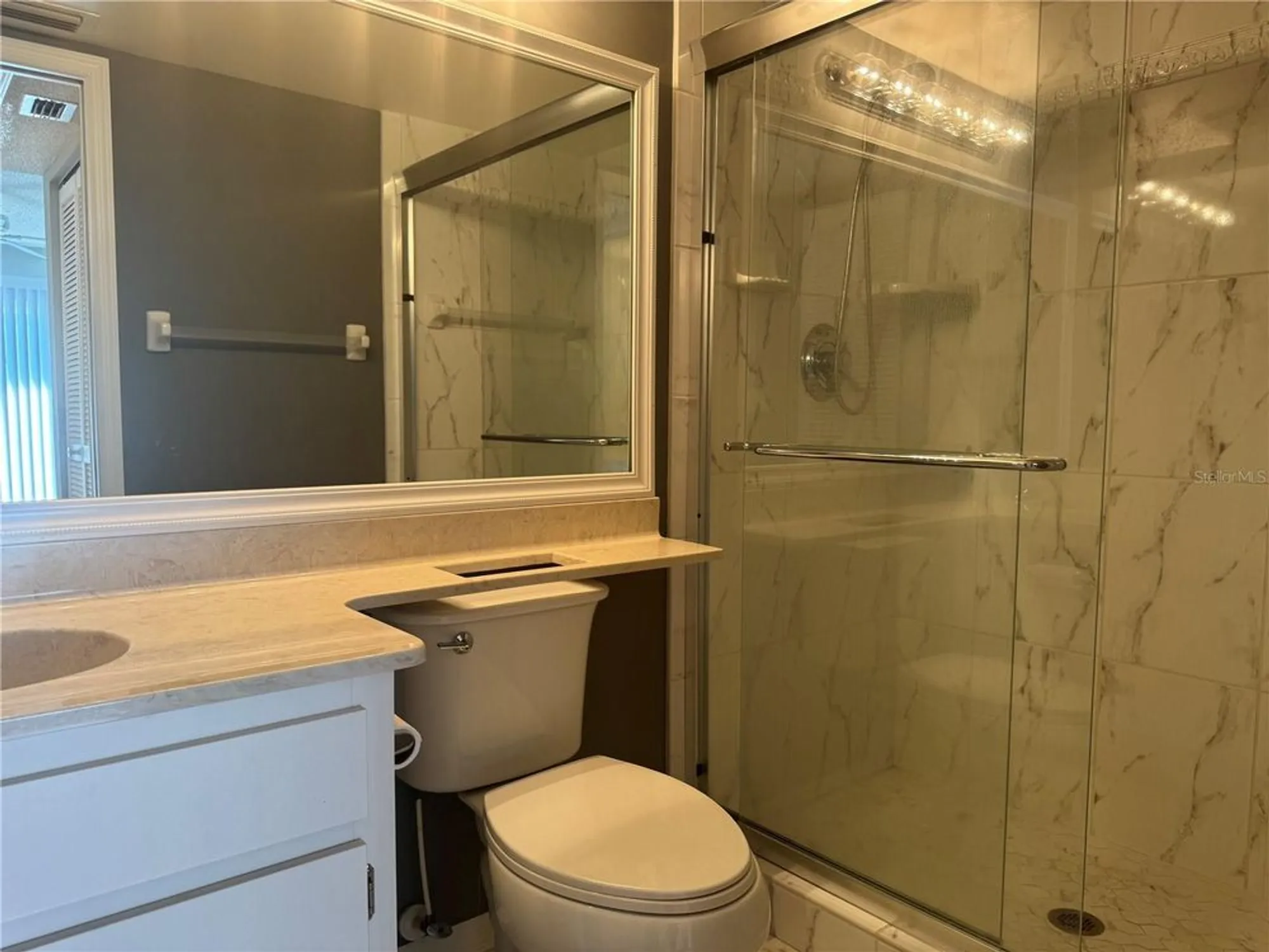 Property Slideshow image 18 of 39 | 266 cerromar way 55, Venice, FL, 34293