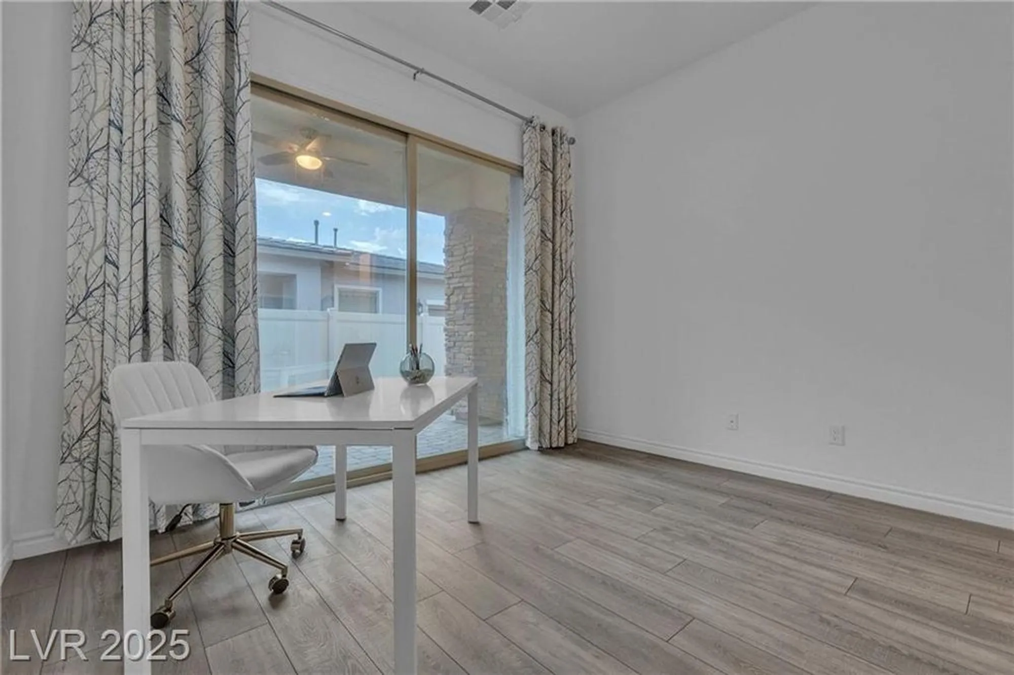 Property Slideshow image 18 of 59 | 778 hibiscuss blossom st, Henderson, NV, 89011