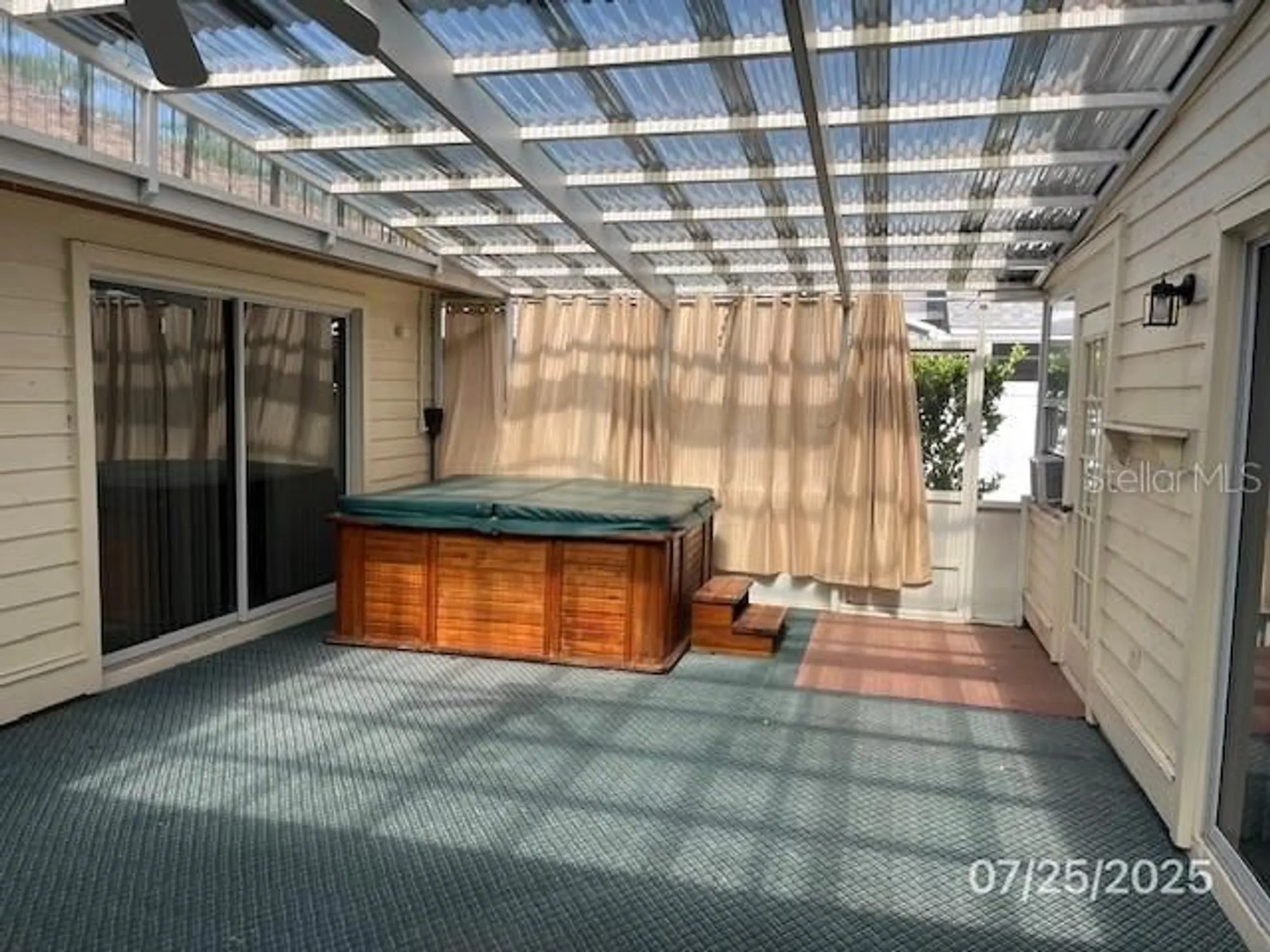 Property Slideshow image 5 of 32 | 18 treetop cir, Ormond Beach, FL, 32174