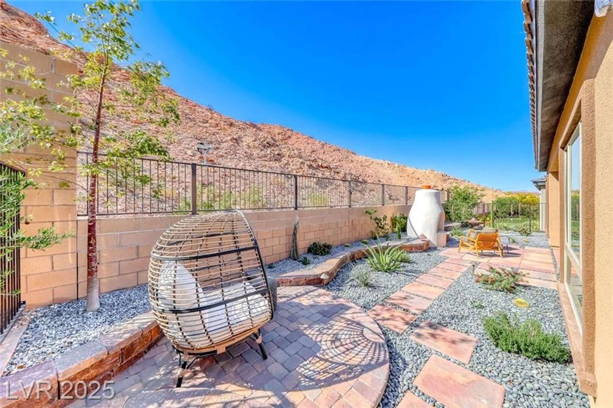 Property Slideshow image 56 of 72 | 125 mirage view dr, Henderson, NV, 89011