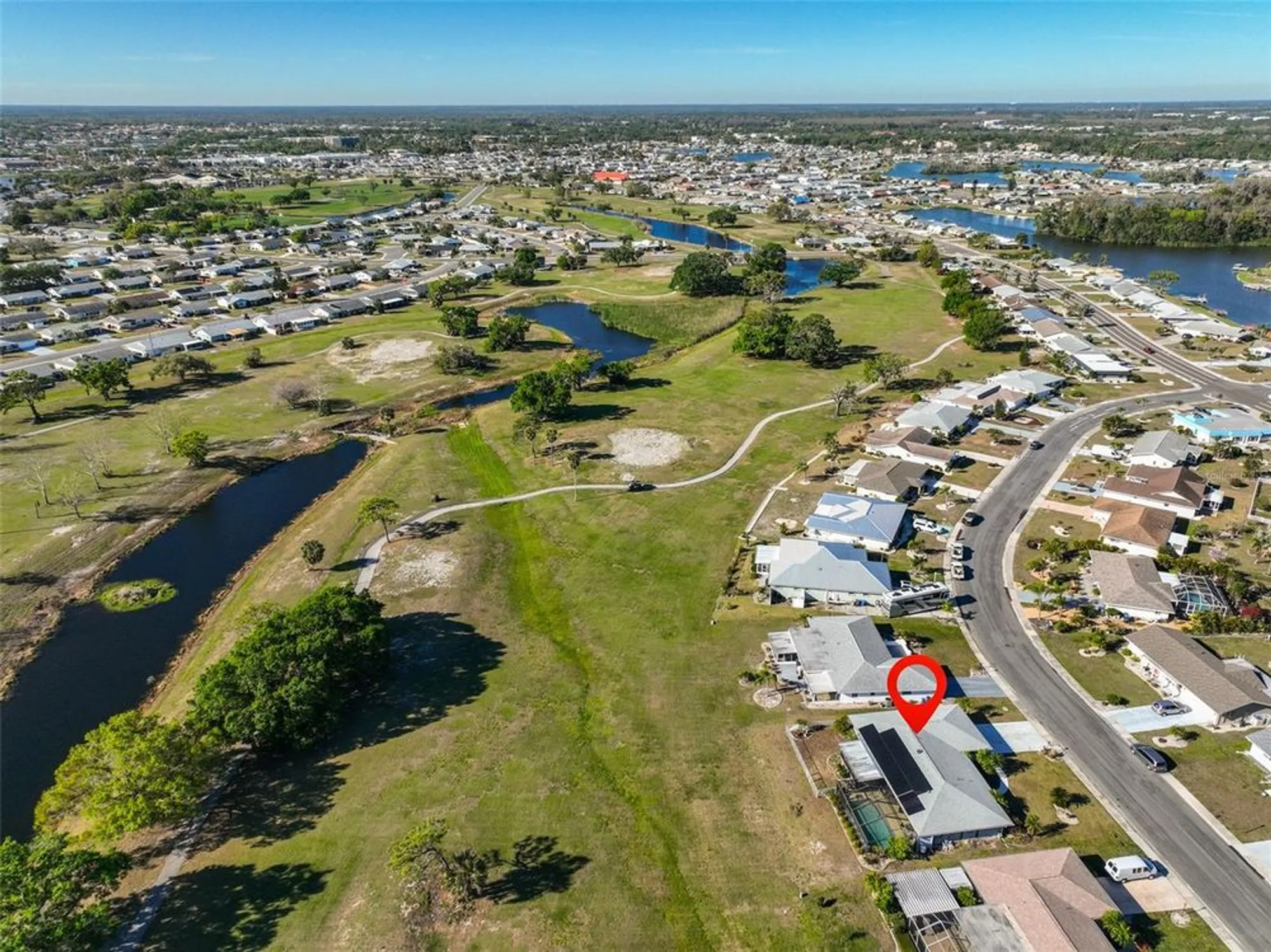 Property Slideshow image 5 of 53 | 672 allegheny dr, Sun City Center, FL, 33573