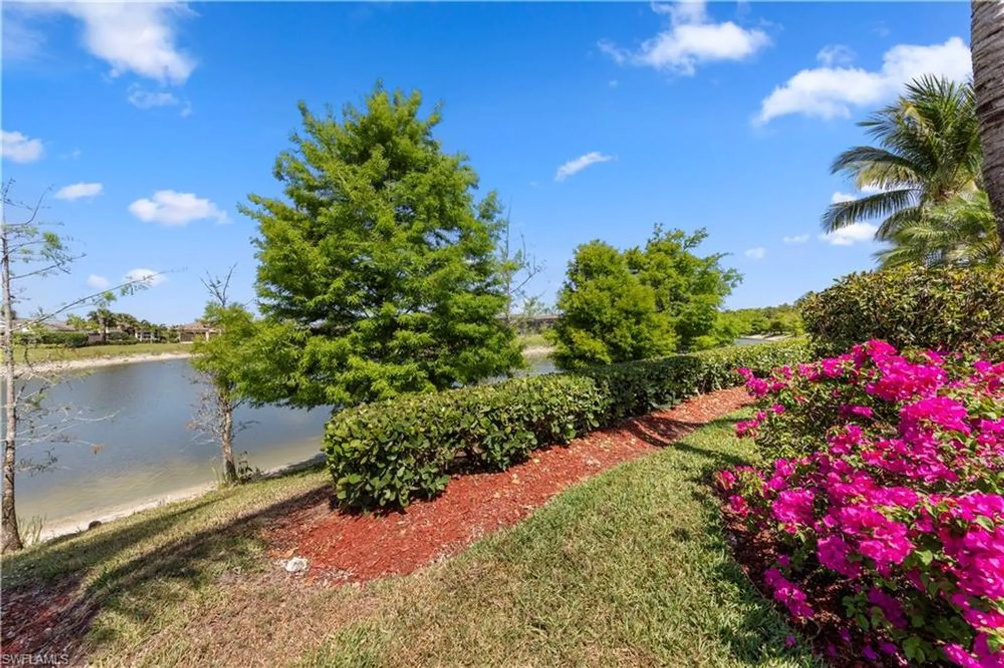 Property Slideshow image 32 of 47 | 28548 longford ct, Bonita Springs, FL, 34135