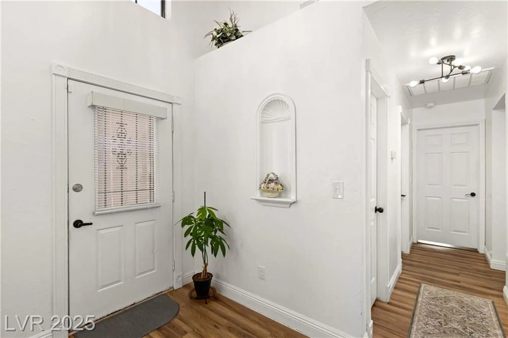 Property Slideshow image 5 of 47 | 5553 singing hills dr, Las Vegas, NV, 89130