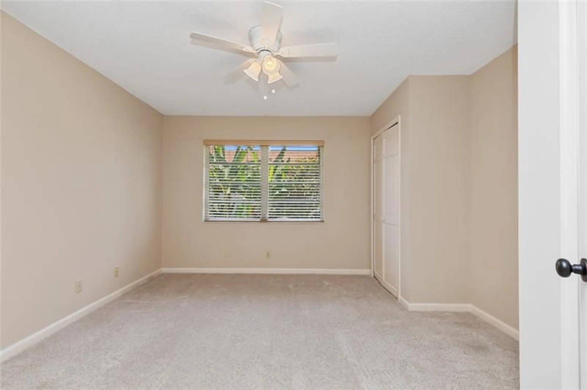 Property Slideshow image 17 of 23 | 10821 greentrail dr, Boynton Beach, FL, 33436