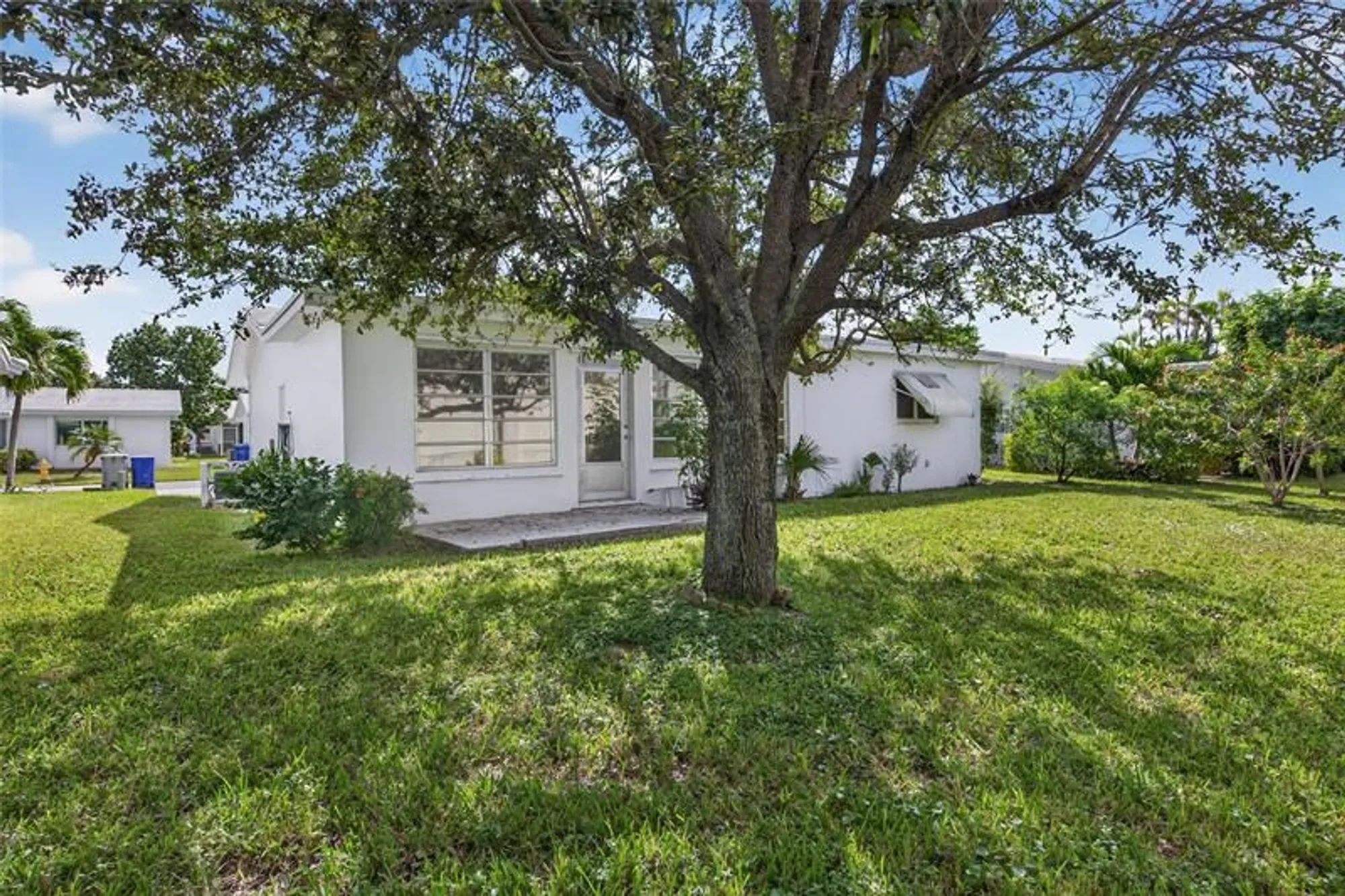 Property Slideshow image 7 of 67 | 2711 nw 4th ave, Pompano Beach, FL, 33064