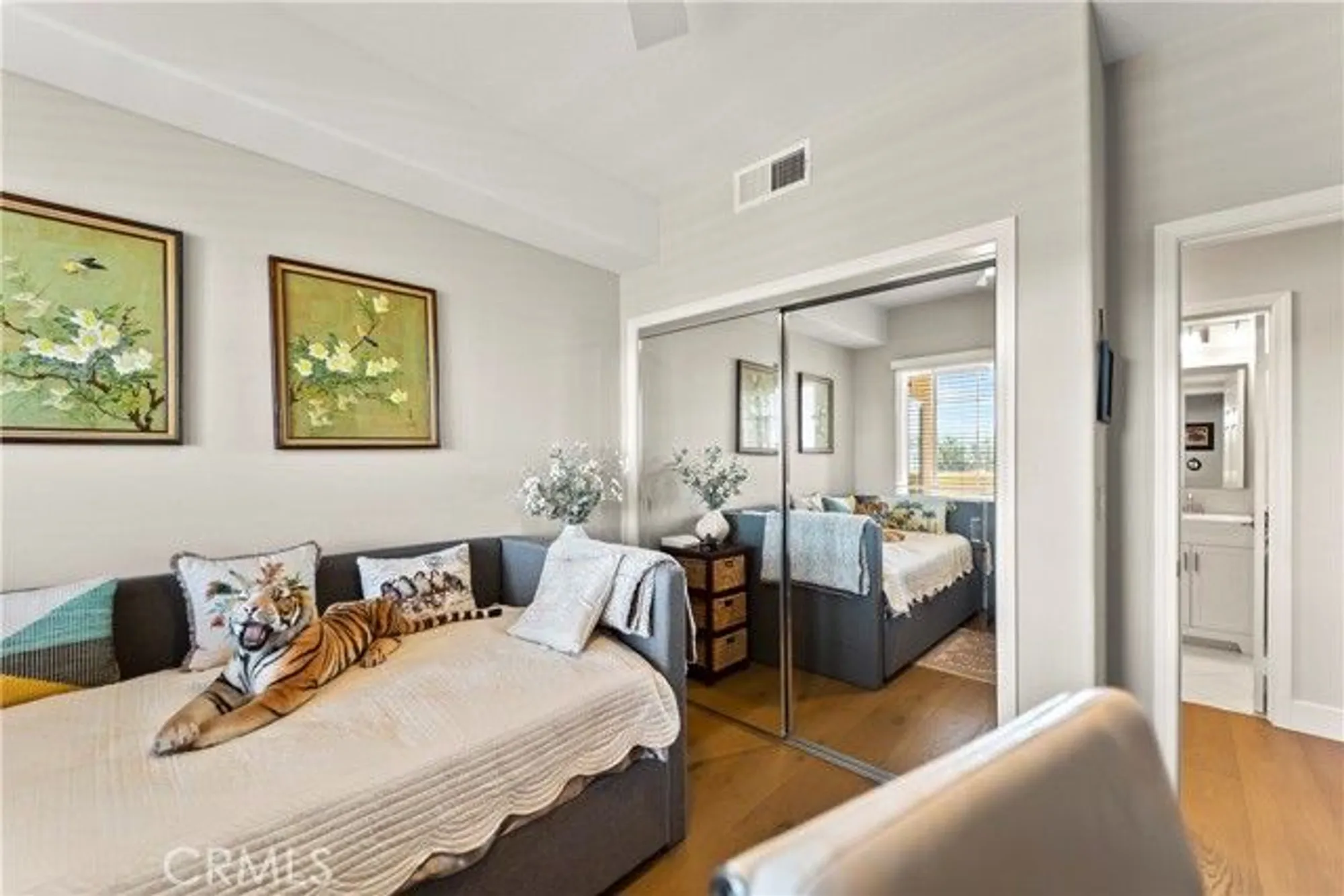 Property Slideshow image 18 of 32 | 326 hawthorne, Torrance, CA, 90503