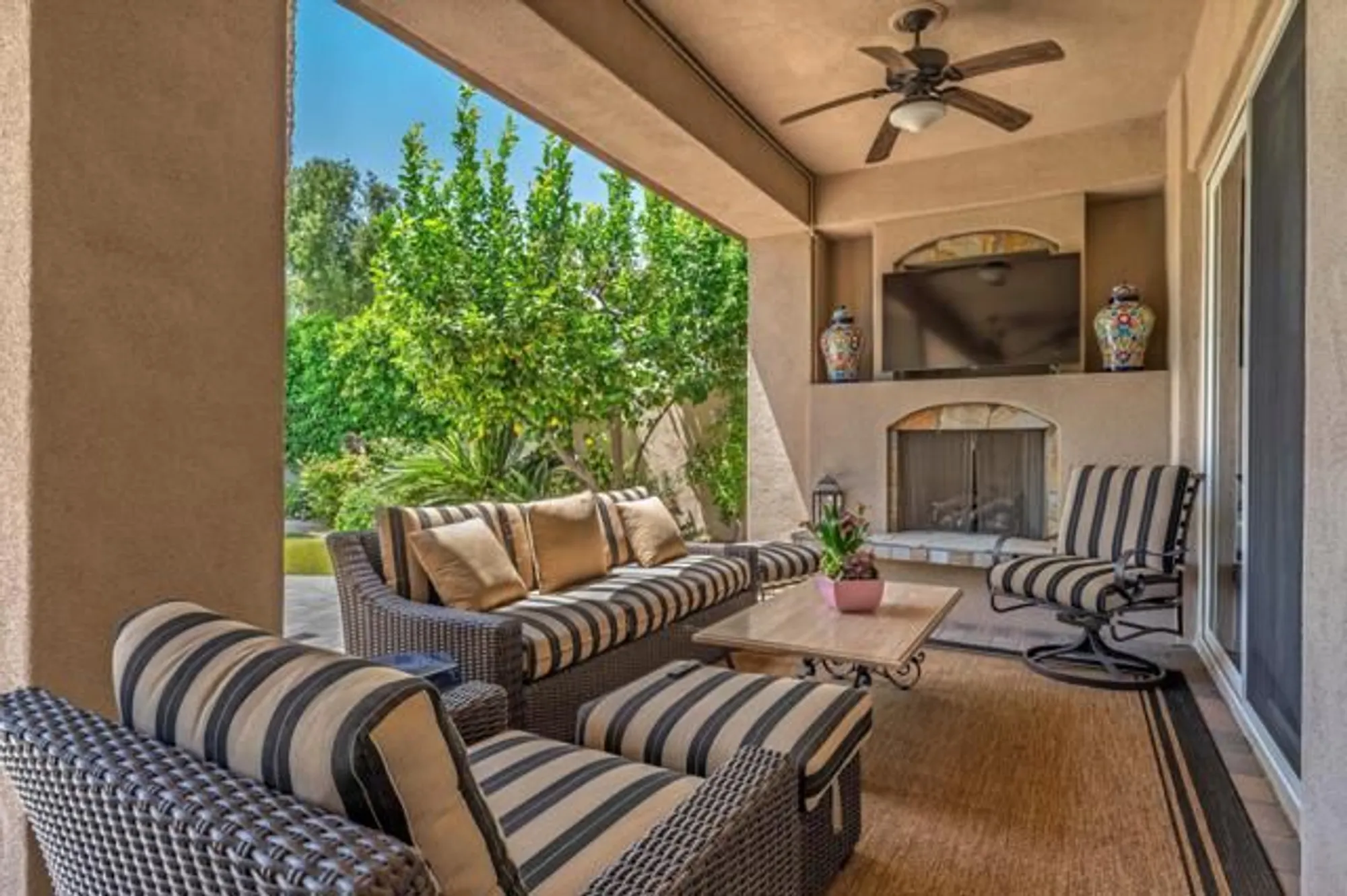 Property Slideshow image 11 of 45 | 81195 shinnecock hls, La Quinta, CA, 92253