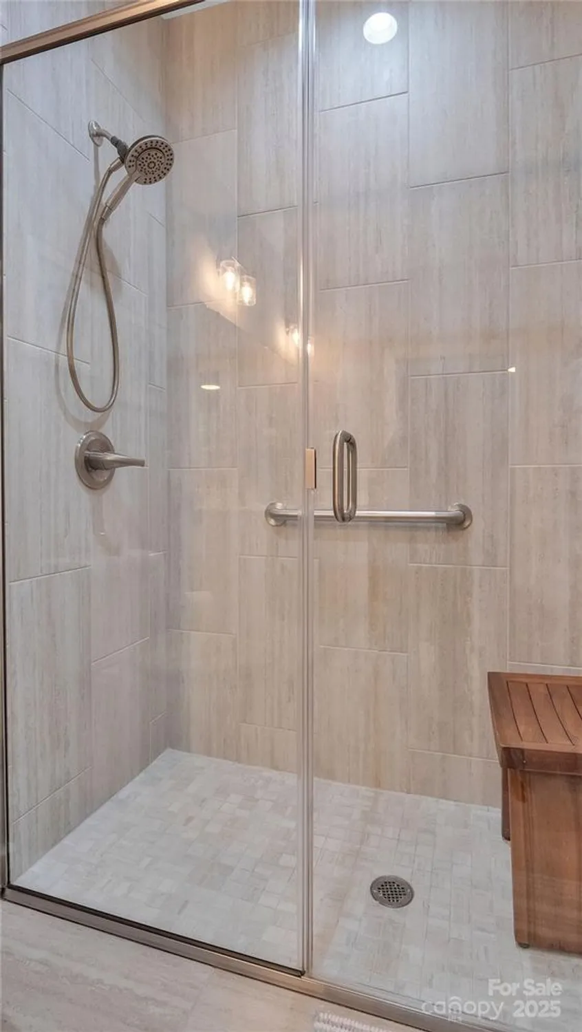 Property Slideshow image 32 of 44 | 1508 28th street ln se, Hickory, NC, 28602