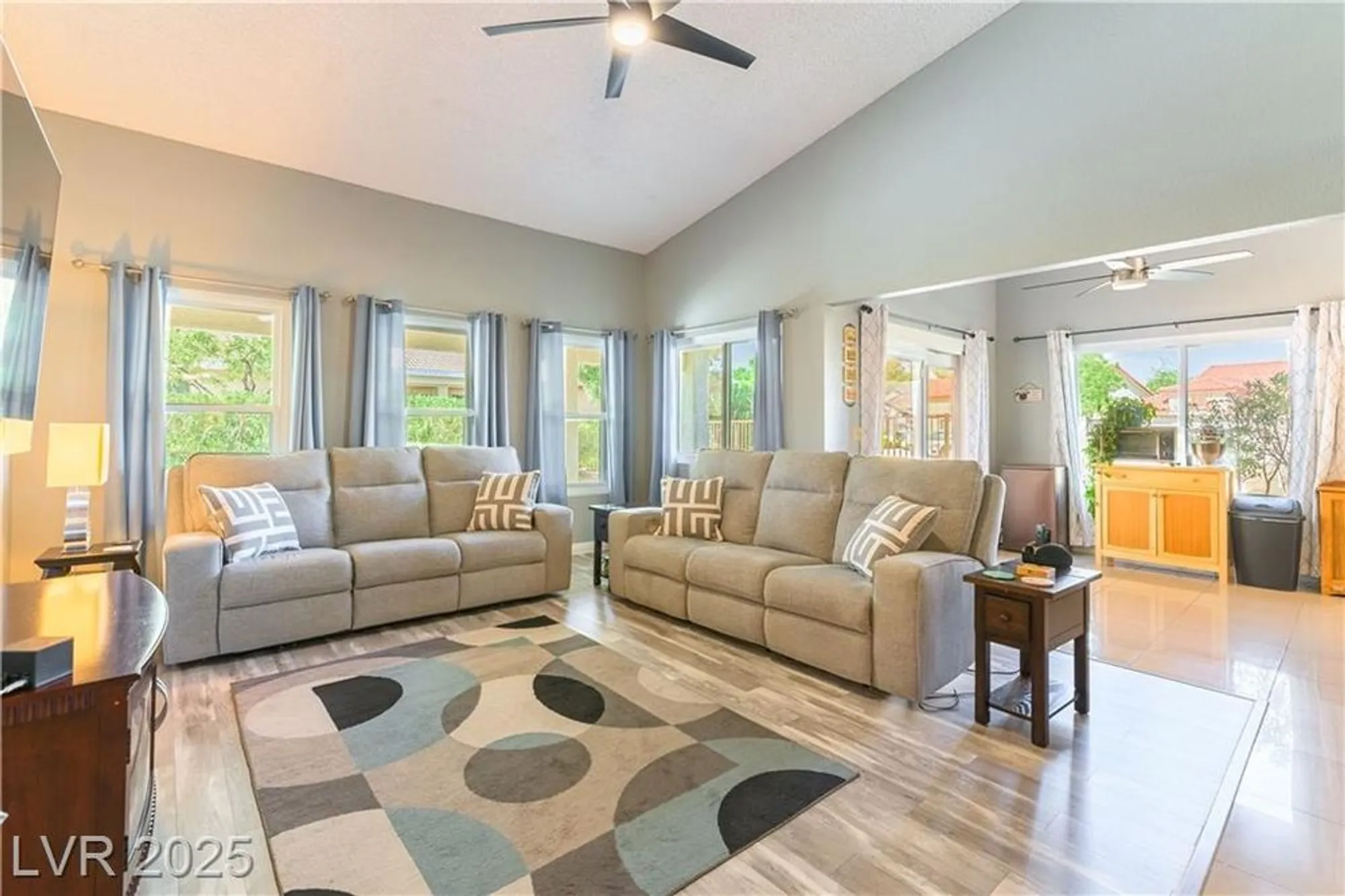 Property Slideshow image 6 of 42 | 5600 segolilly cir, Las Vegas, NV, 89130