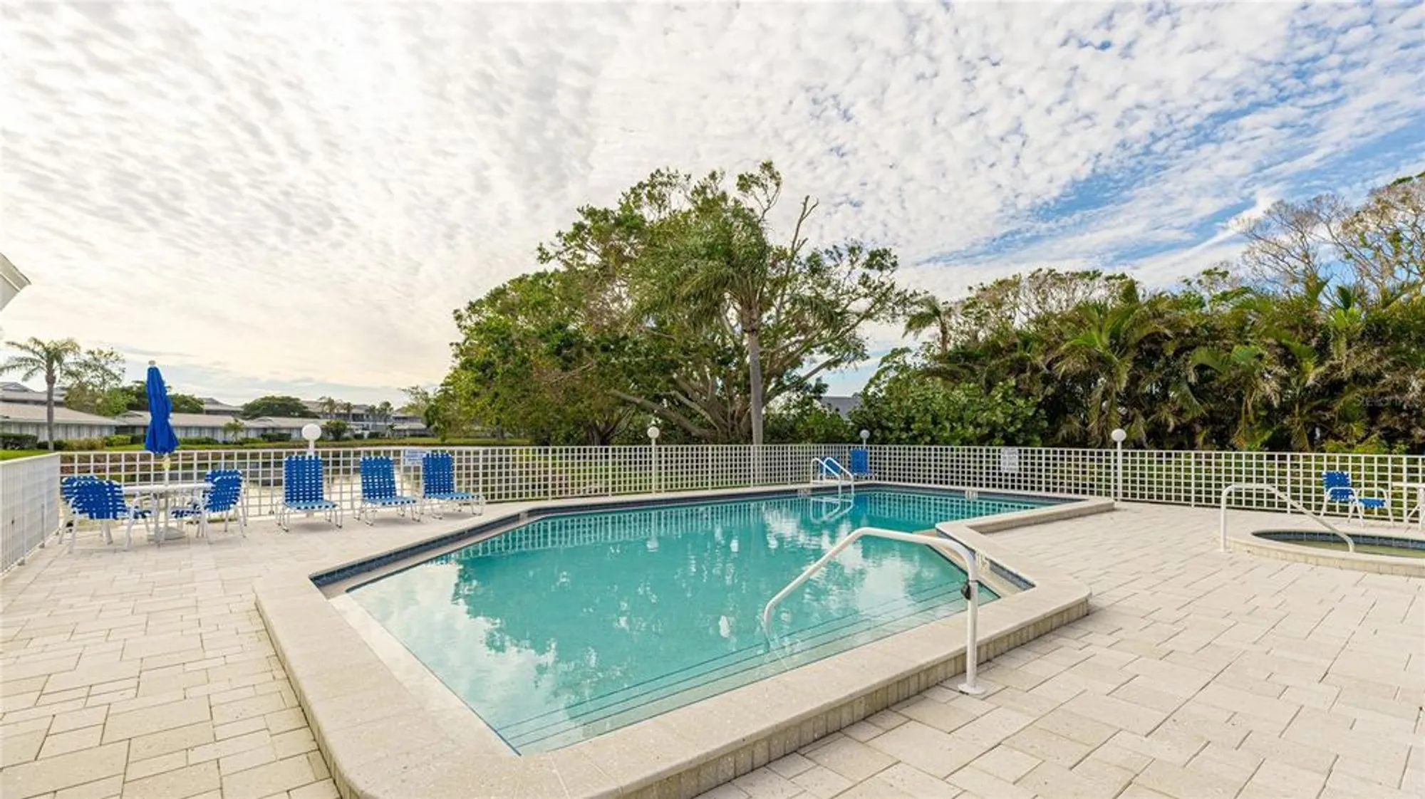 Property Slideshow image 36 of 73 | 1109 edgewater cir # 1109, Bradenton, FL, 34209